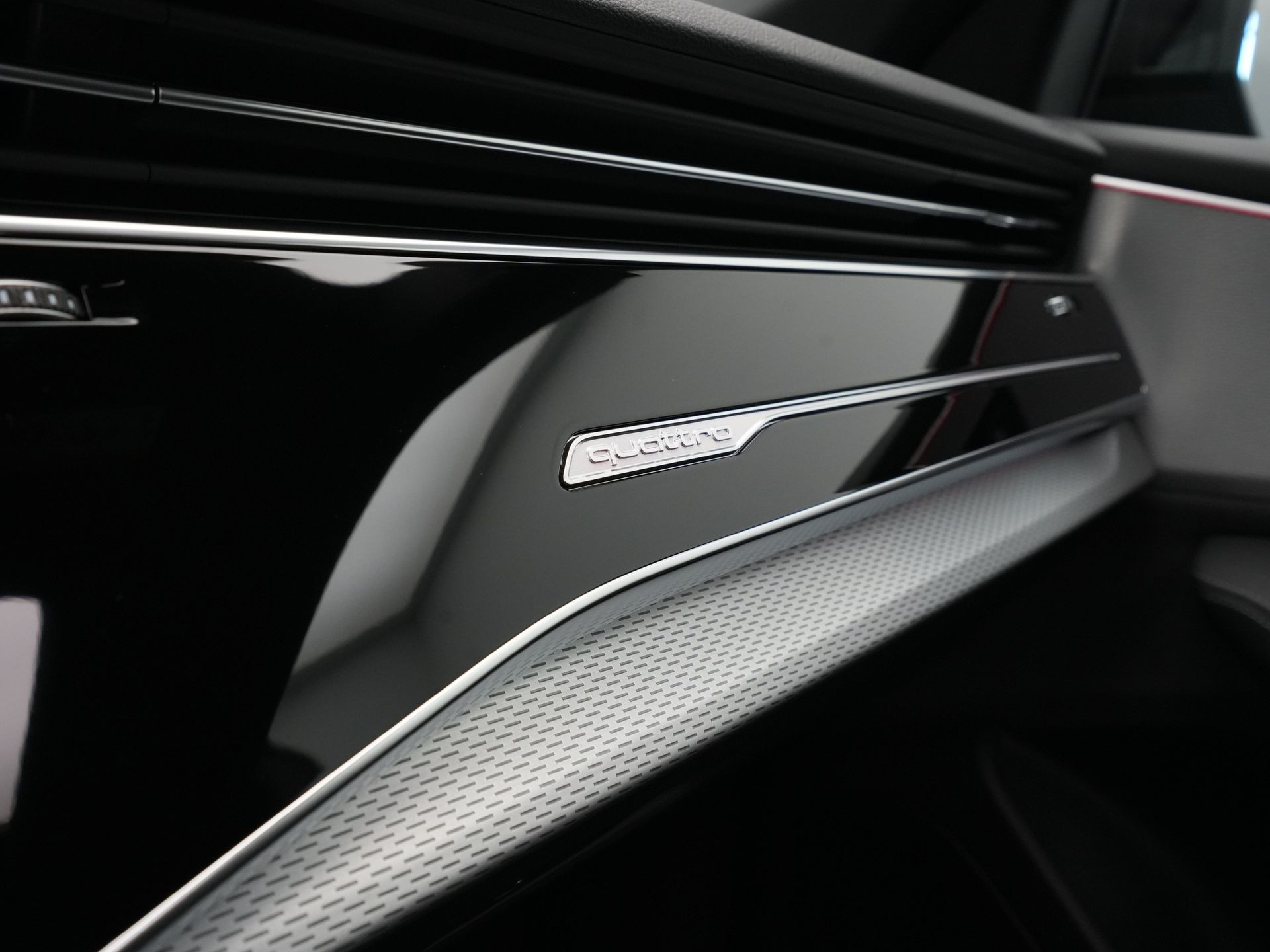 Audi - Q8 60 TFSI e quattro Pro Line S Competition - 2025
