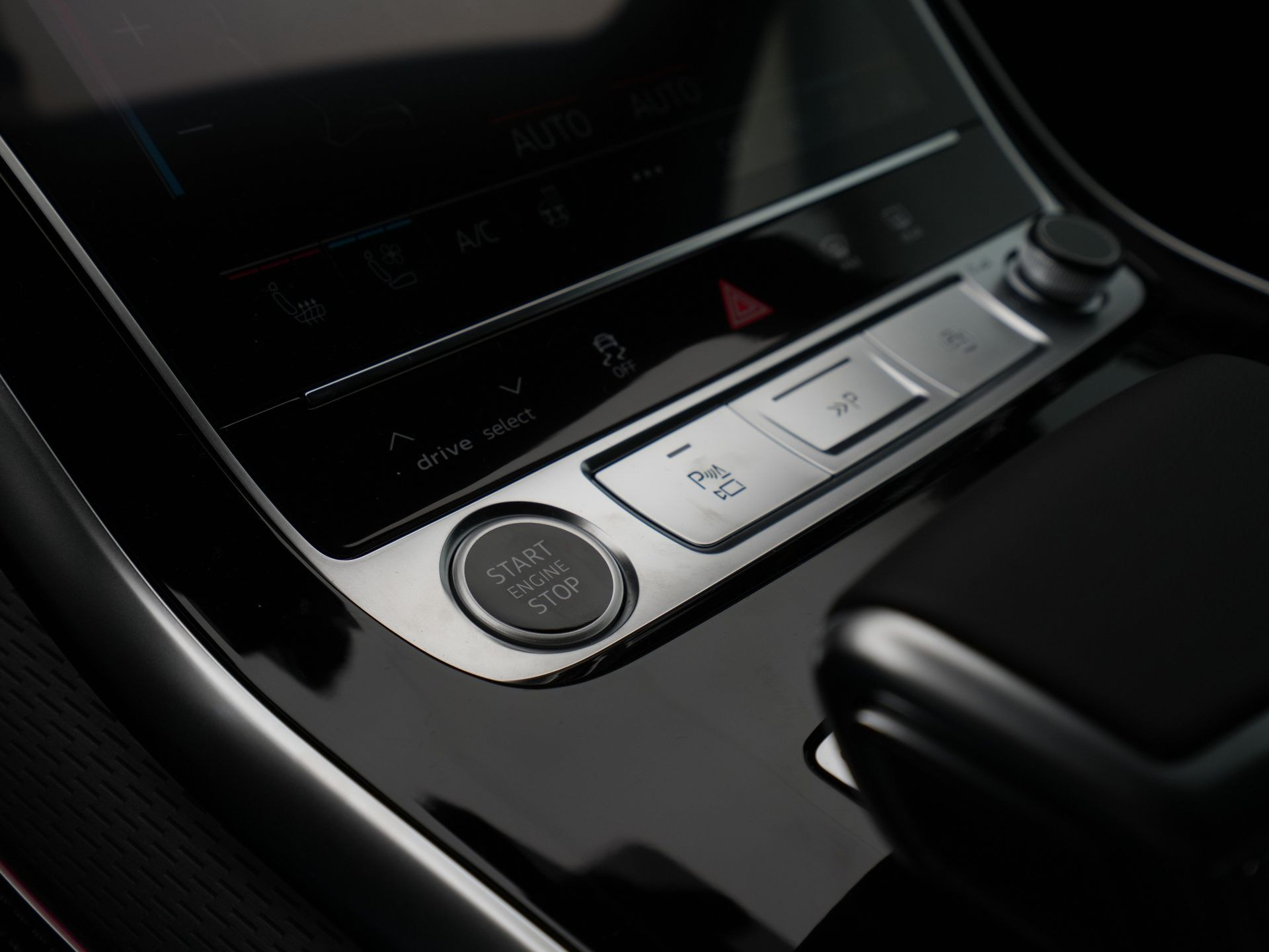 Audi - Q8 60 TFSI e quattro Pro Line S Competition - 2025