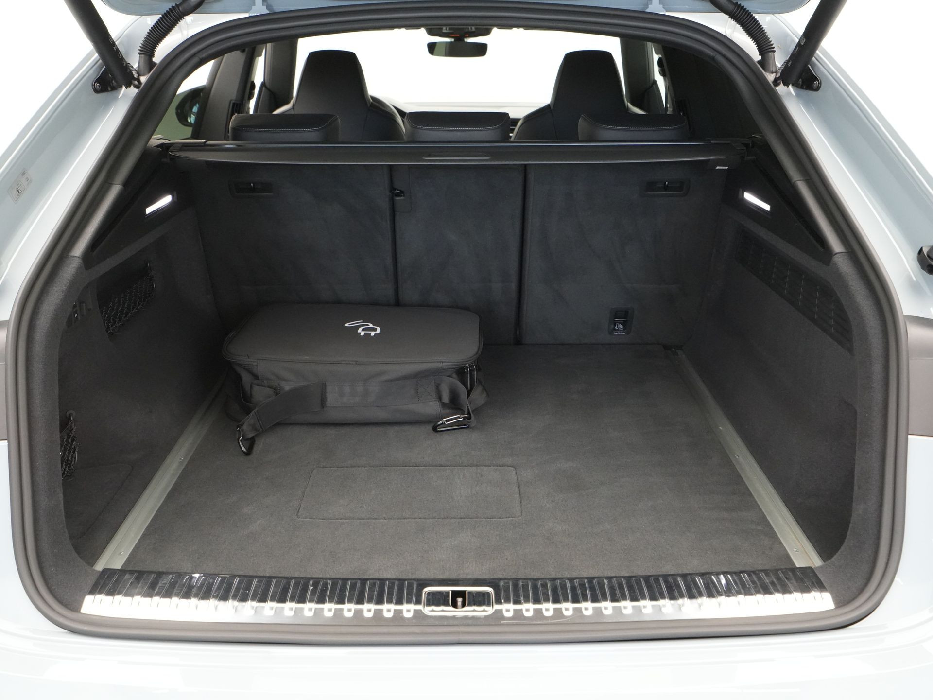 Audi - Q8 55 TFSI e 380pk quattro Pro Line S-Line - 2022