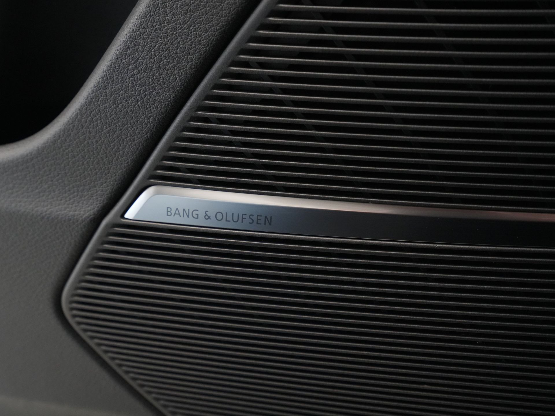 Audi - Q8 55 TFSI e 380pk quattro Pro Line S-Line - 2022