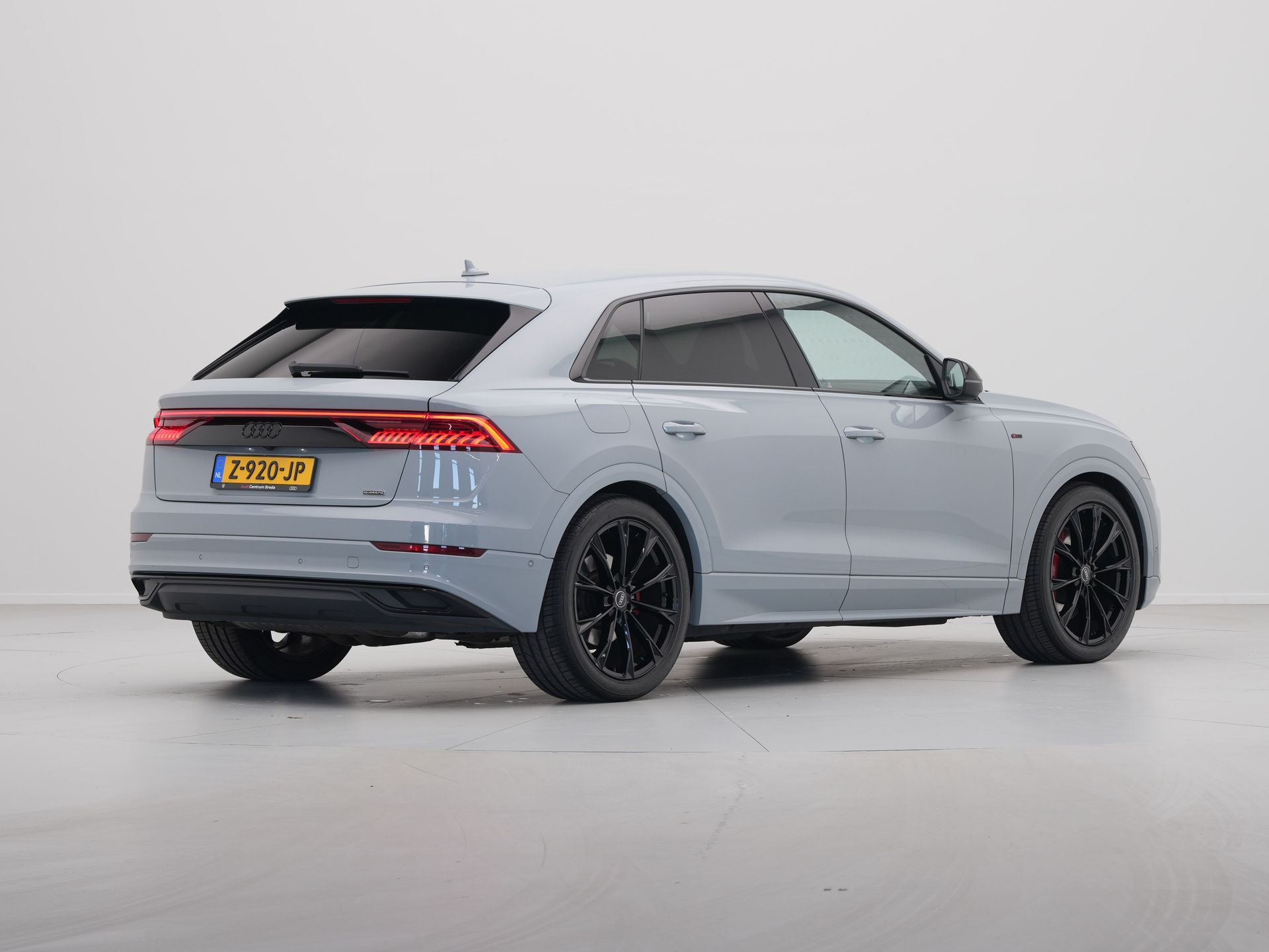 Audi - Q8 55 TFSI e 380pk quattro Pro Line S-Line - 2022
