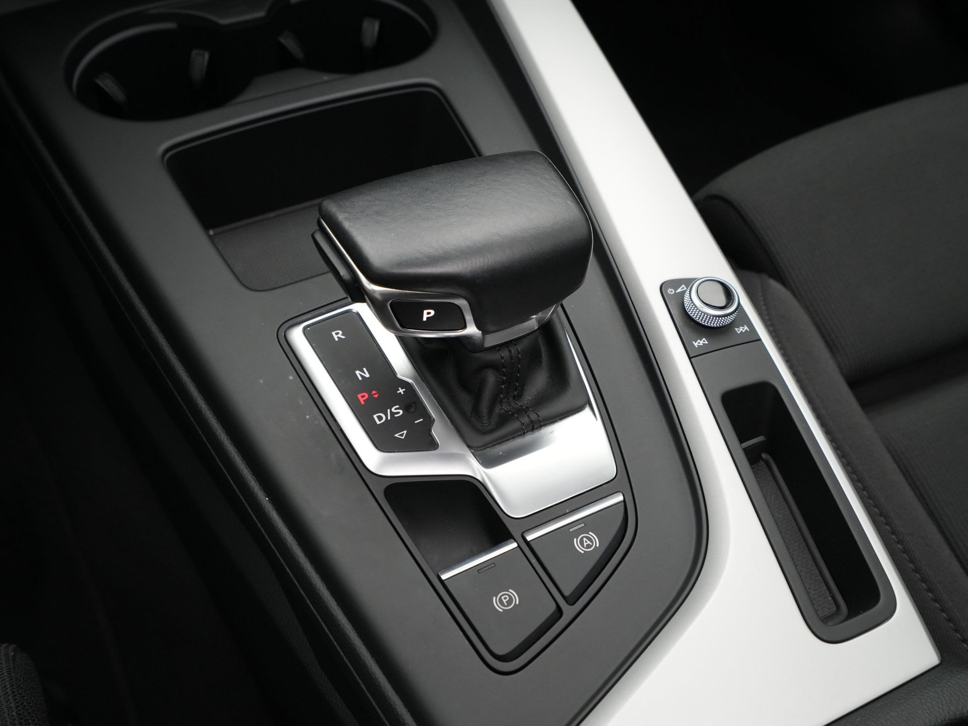 Audi - A4 Avant 35 TFSI 150pk S-Tronic Business Edition - 2021
