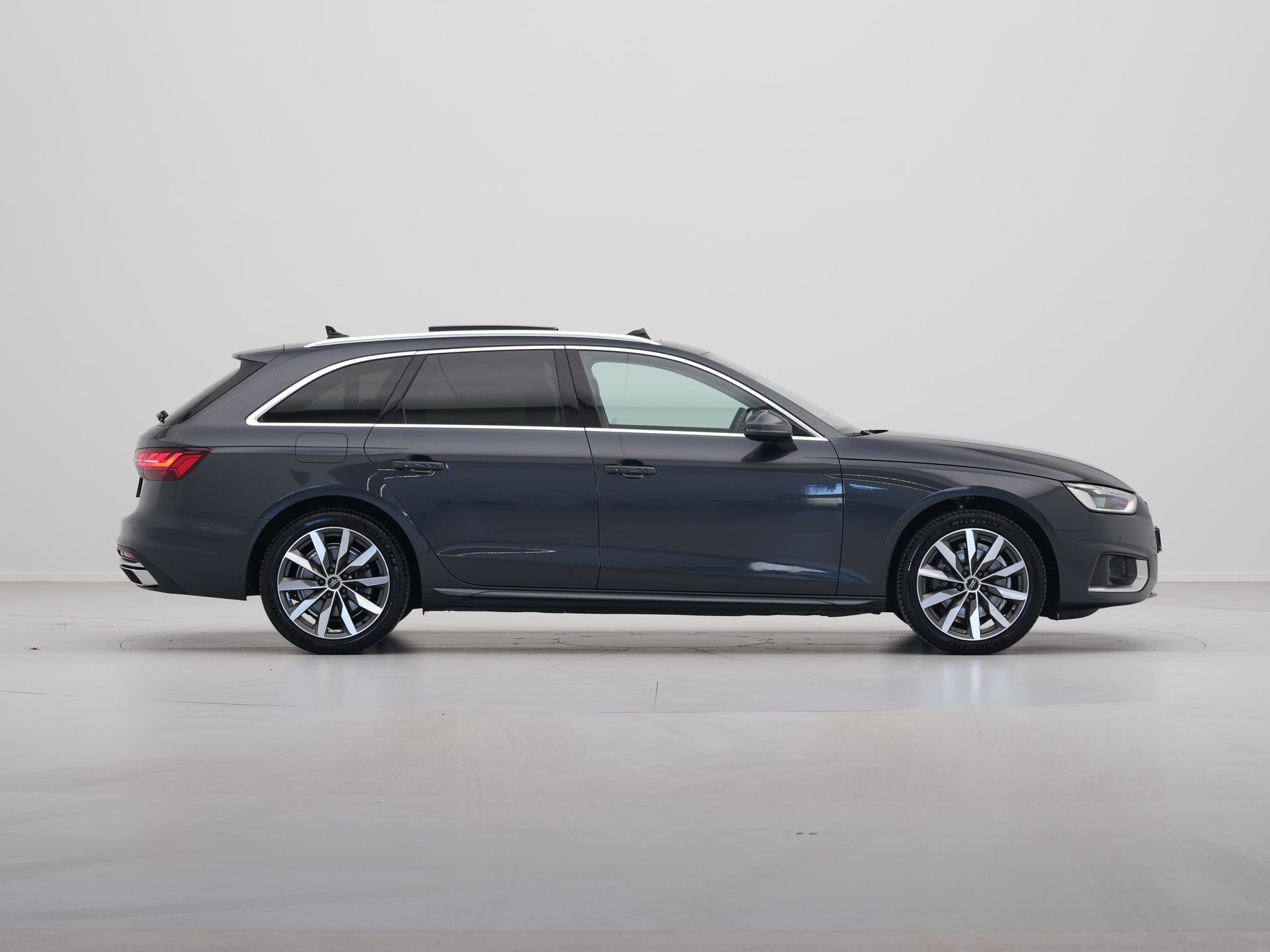 Audi - A4 Avant 35 TFSI 150pk S-Tronic Business Edition - 2021