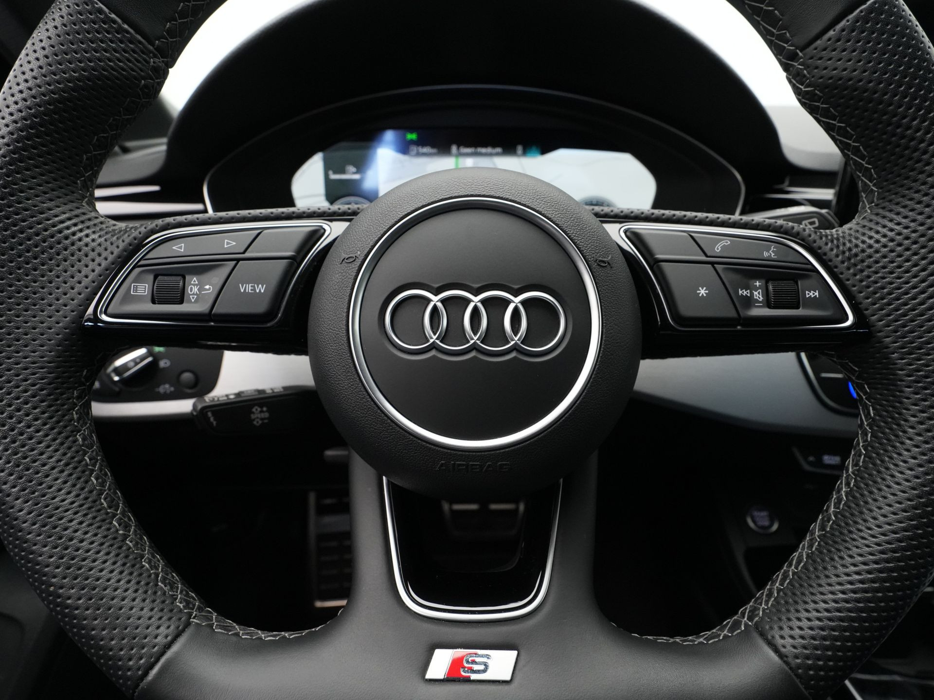 Audi - A4 Avant 35 150pk TFSI S edition - 2022