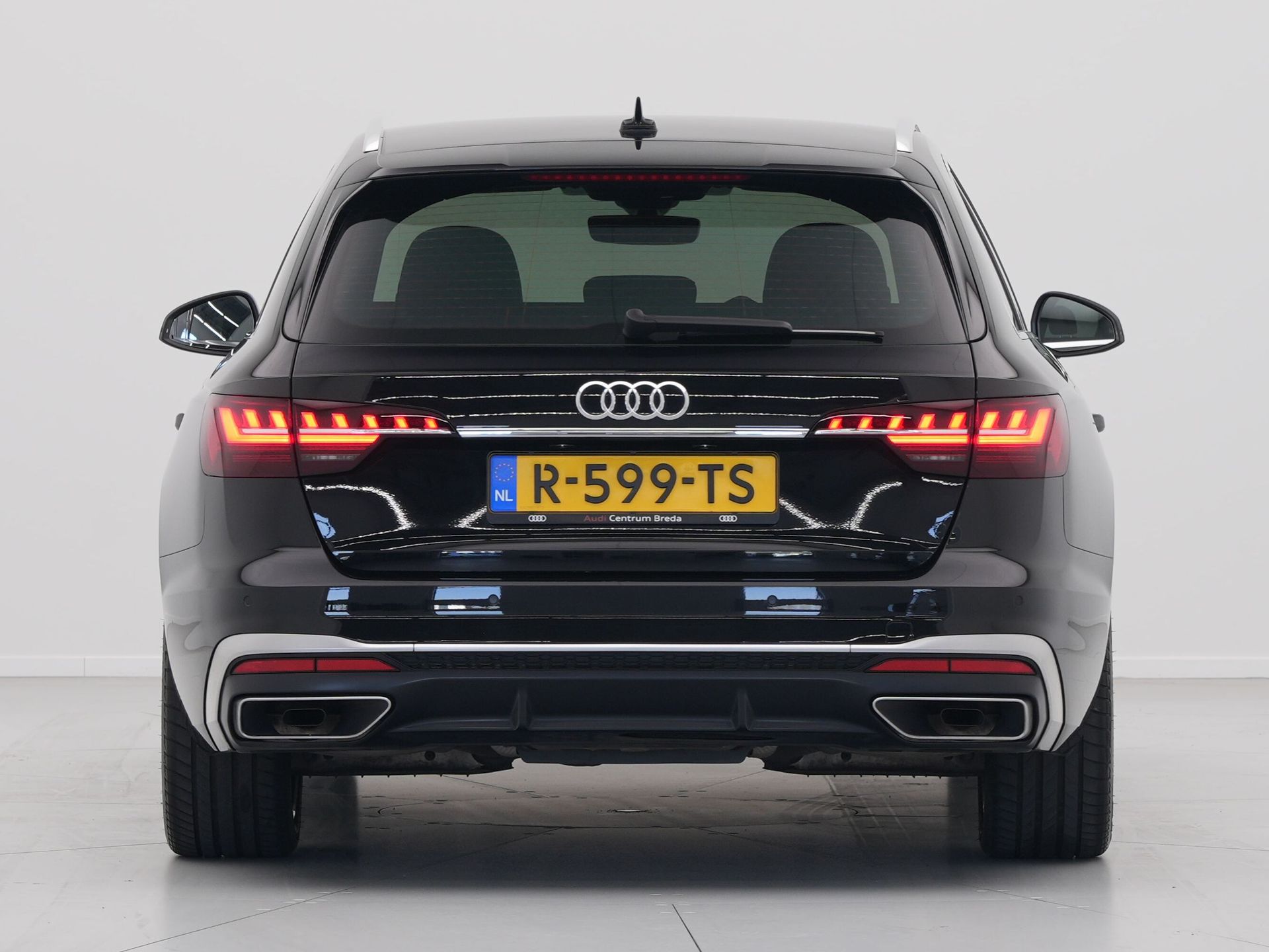 Audi - A4 Avant 35 150pk TFSI S edition - 2022