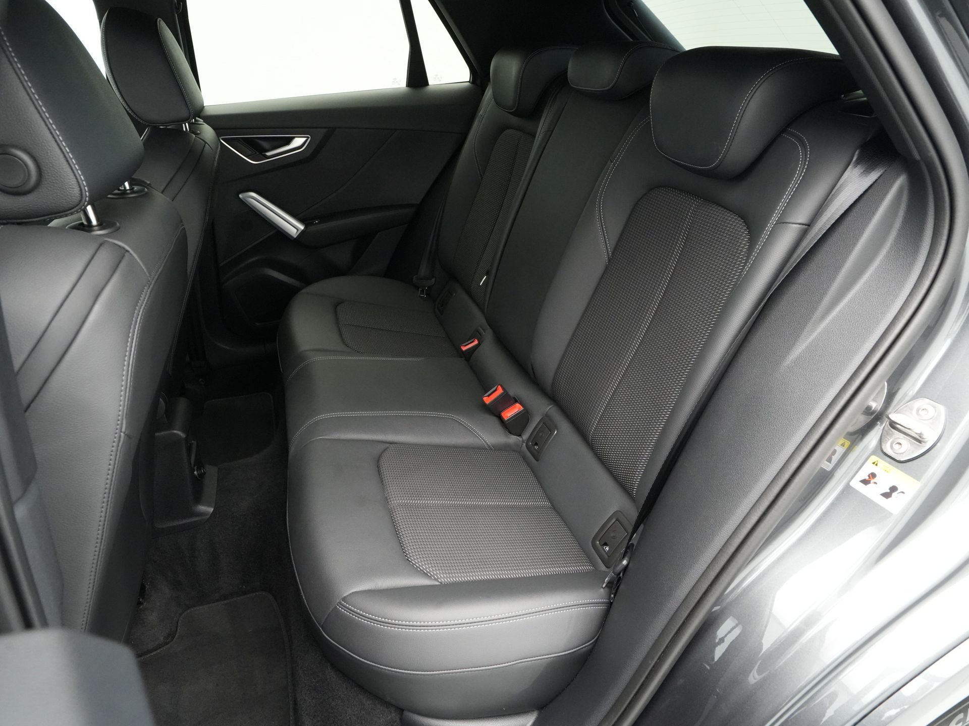 Audi - Q2 35 150pk TFSI S Edition S Line - 2024