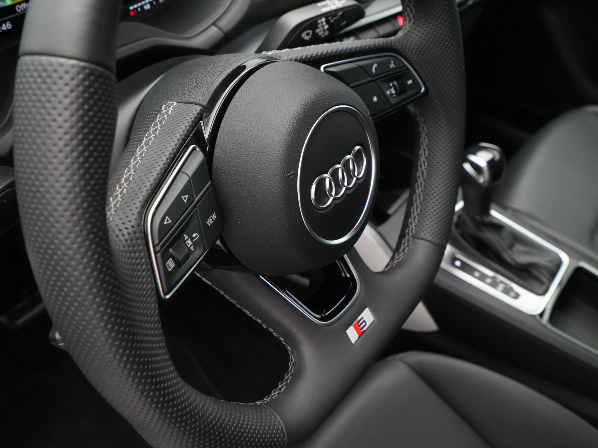 Audi - Q2 35 150pk TFSI S Edition S Line - 2024