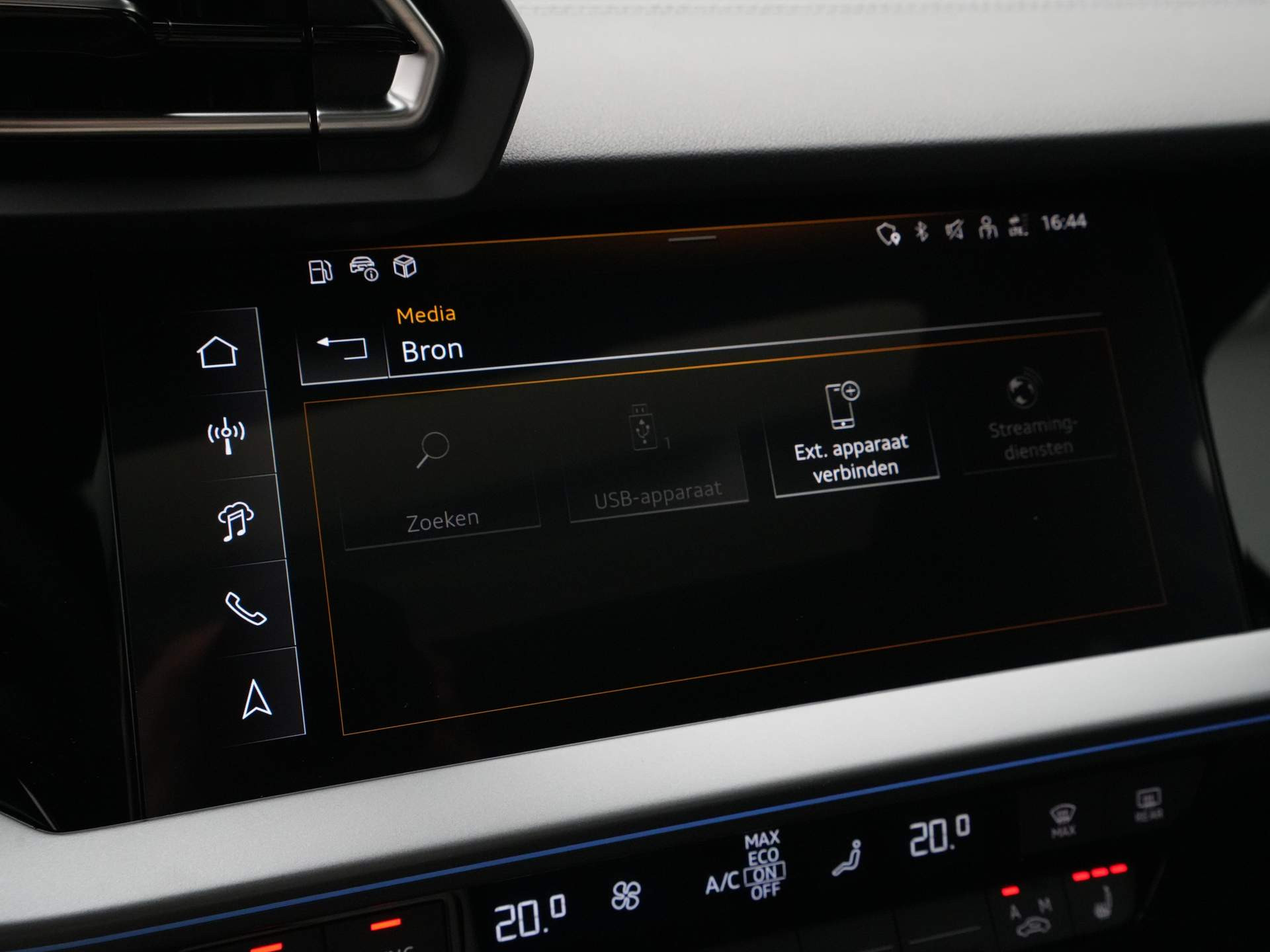 Audi - A3 Limousine 35 TFSI S edition - 2024