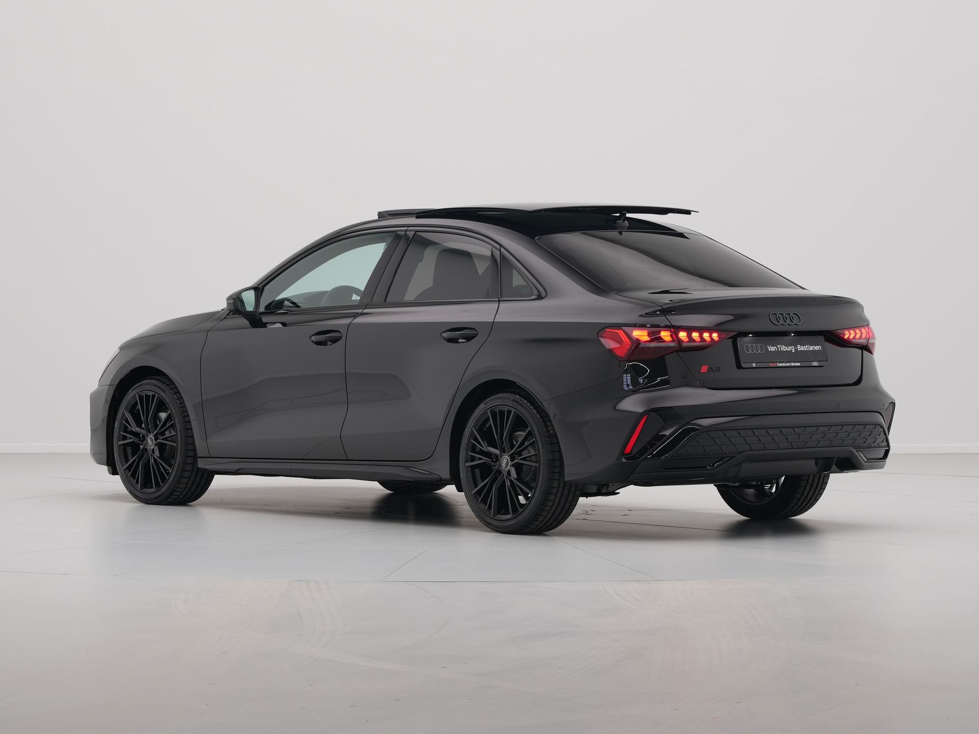 Audi - A3 Limousine 35 TFSI S edition - 2024