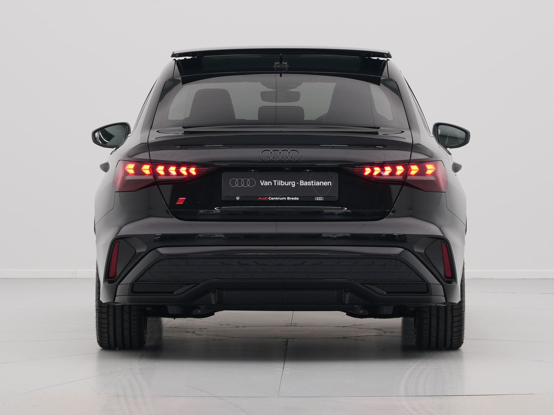 Audi - A3 Limousine 35 TFSI S edition - 2024