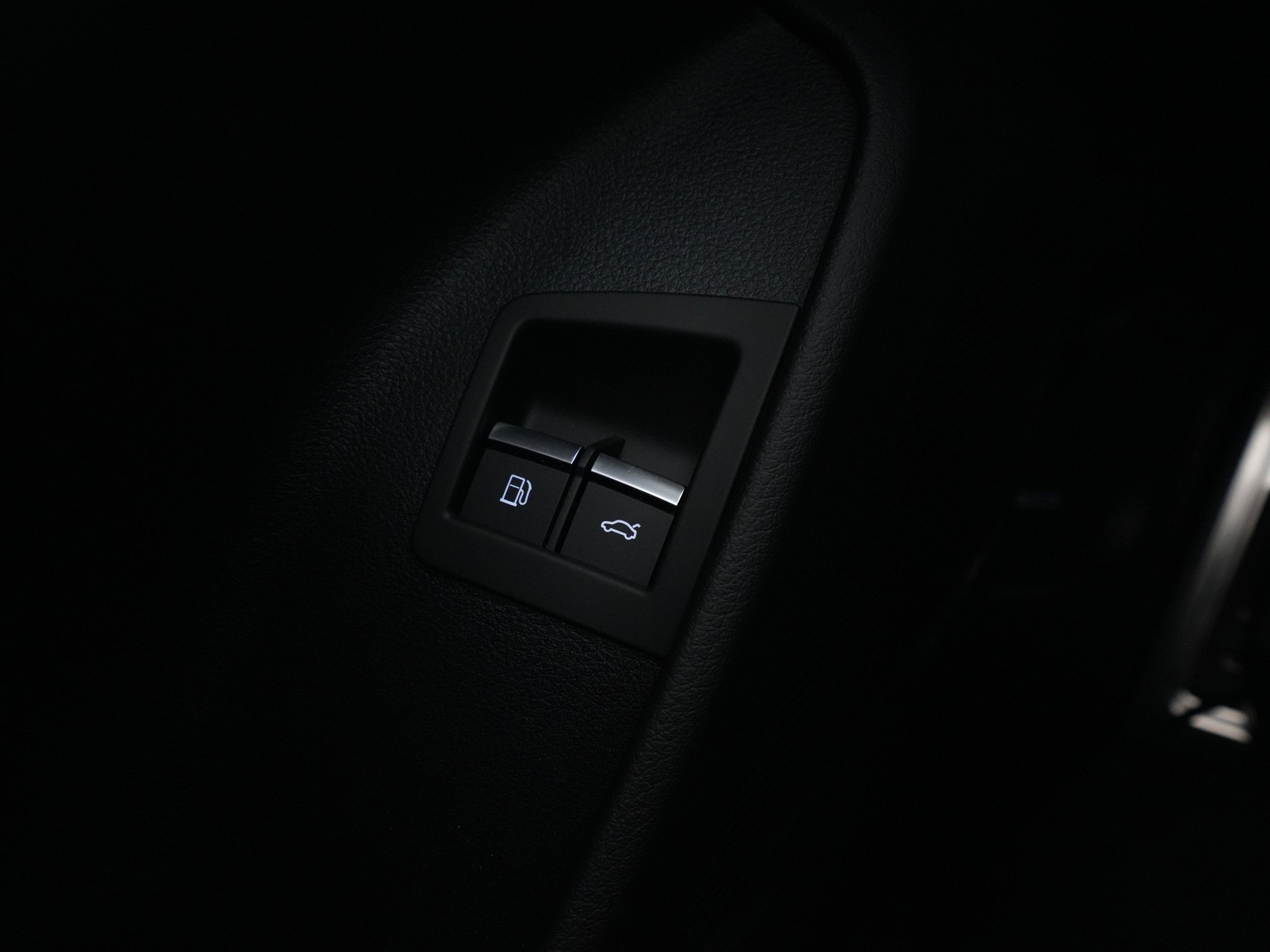 Audi - Q8 55 TFSI e 394 Tiptronic Pro Line S - 2025