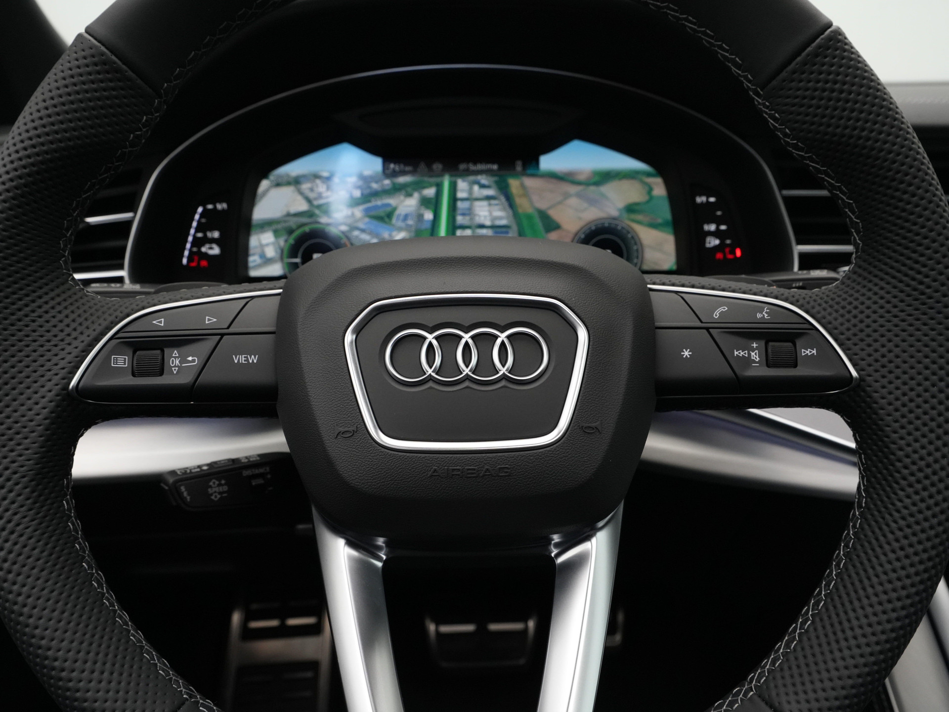 Audi - Q8 55 TFSI e 394 Tiptronic Pro Line S - 2025