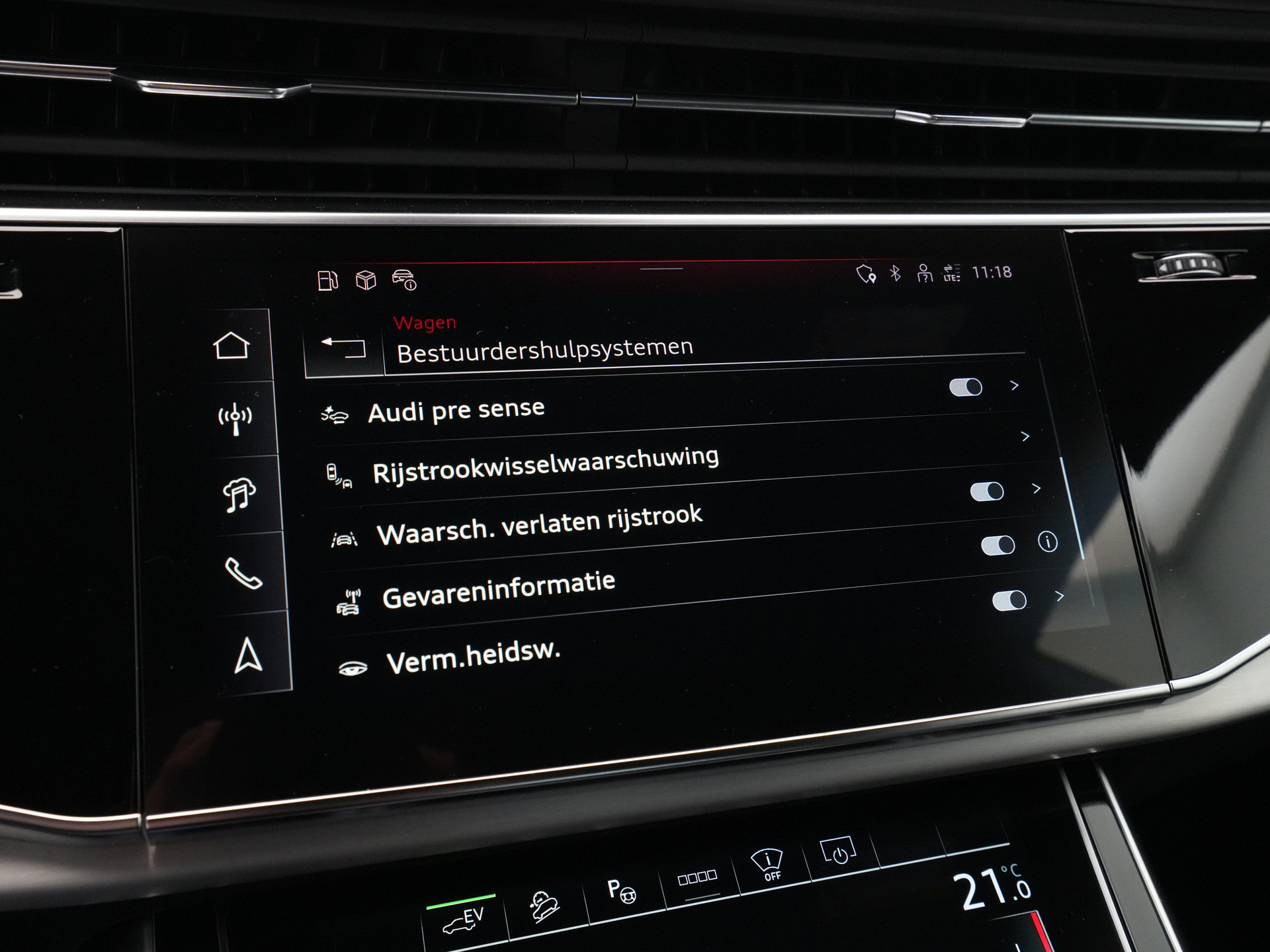 Audi - Q8 55 TFSI e 394 Tiptronic Pro Line S - 2025