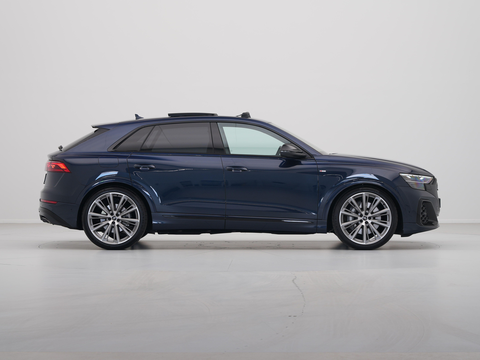 Audi - Q8 55 TFSI e 394 Tiptronic Pro Line S - 2025