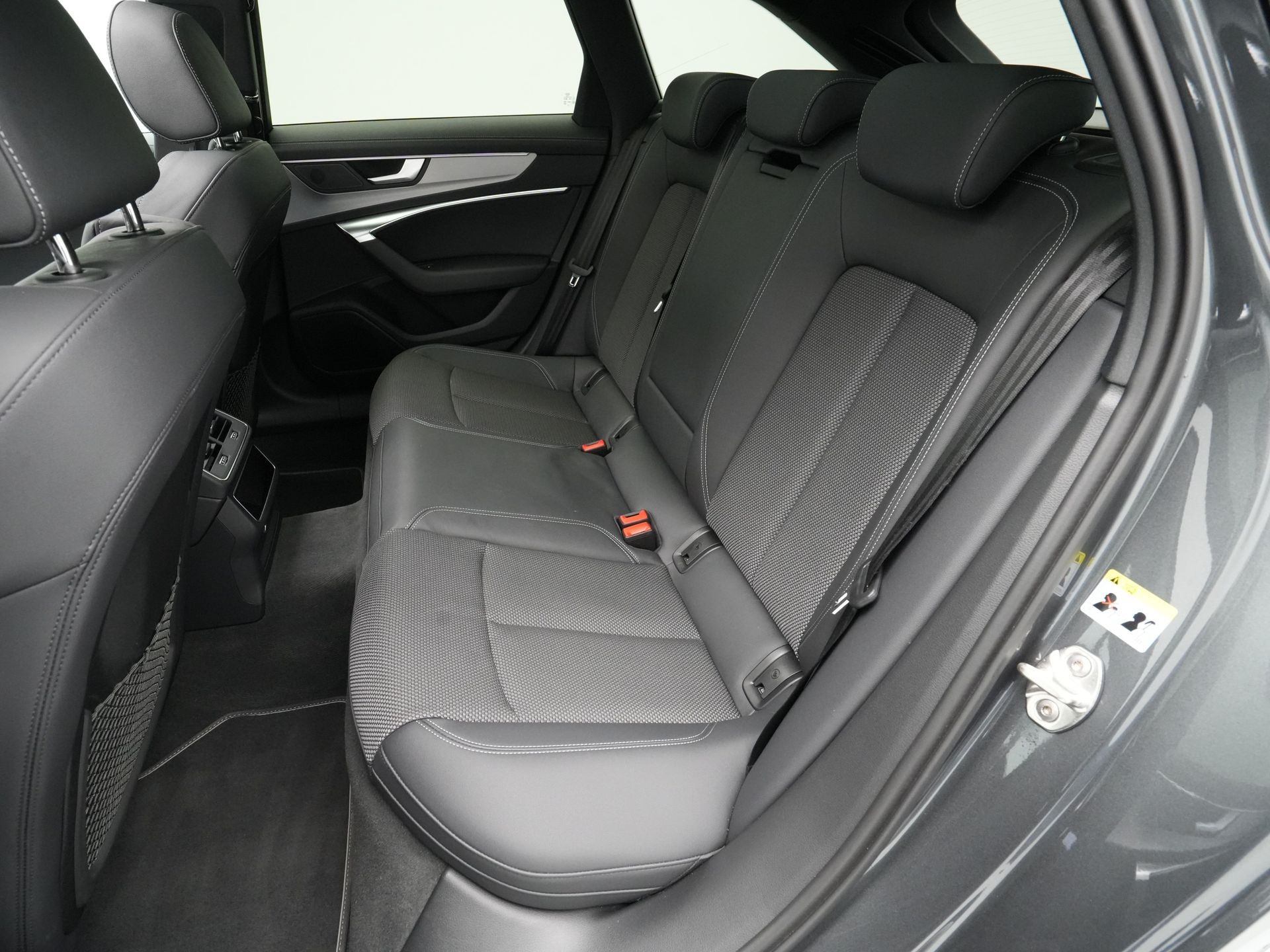 Audi - A6 Avant 40 TFSI 204 pk S line edition Competition - 2024