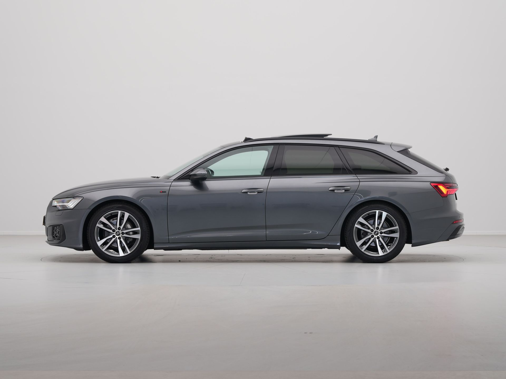 Audi - A6 Avant 40 TFSI 204 pk S line edition Competition - 2024