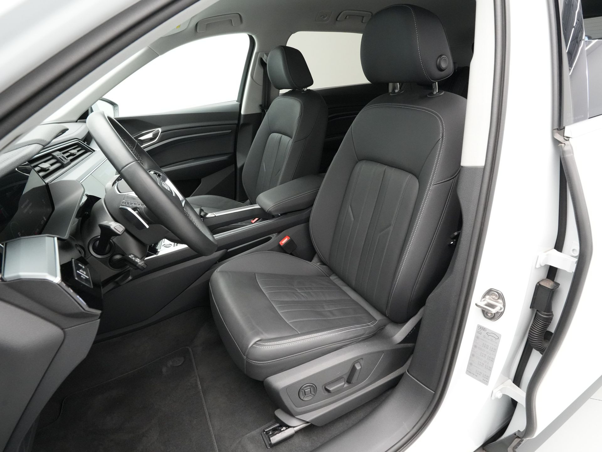 Audi - Q8 e-tron 50 quattro Advanced Edition 95 kWh - 2024