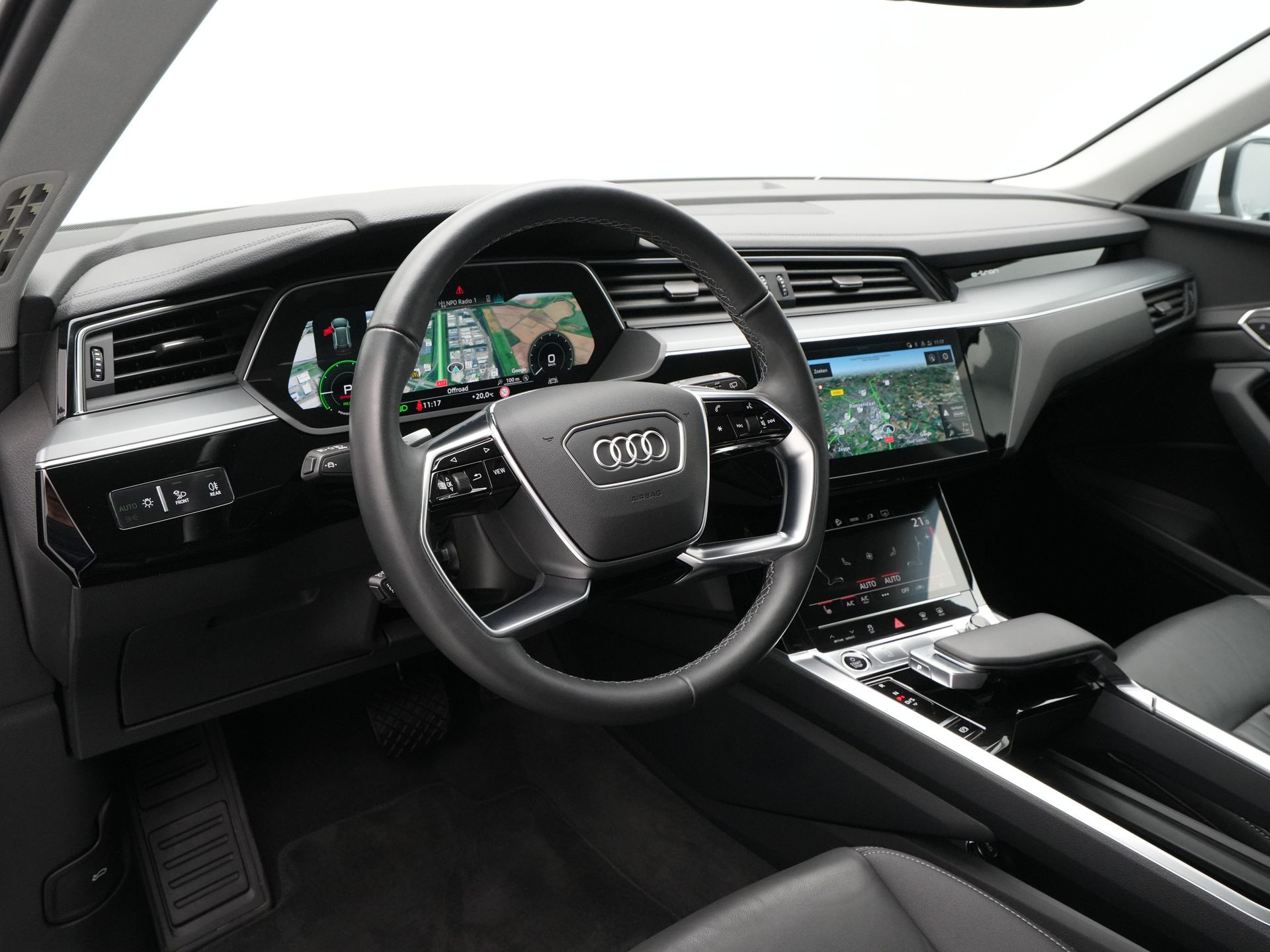 Audi - Q8 e-tron 50 quattro Advanced Edition 95 kWh - 2024