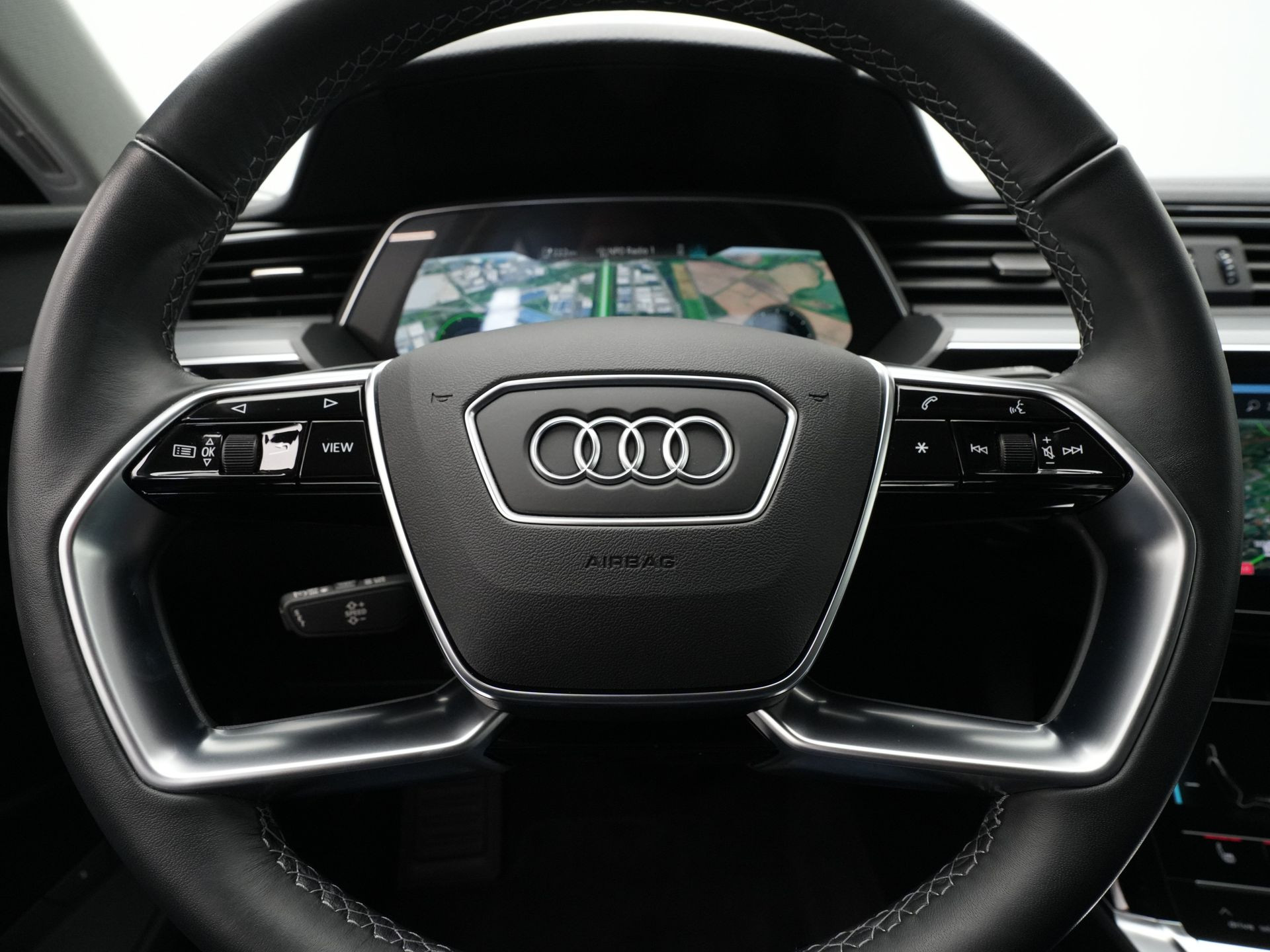 Audi - Q8 e-tron 50 quattro Advanced Edition 95 kWh - 2024