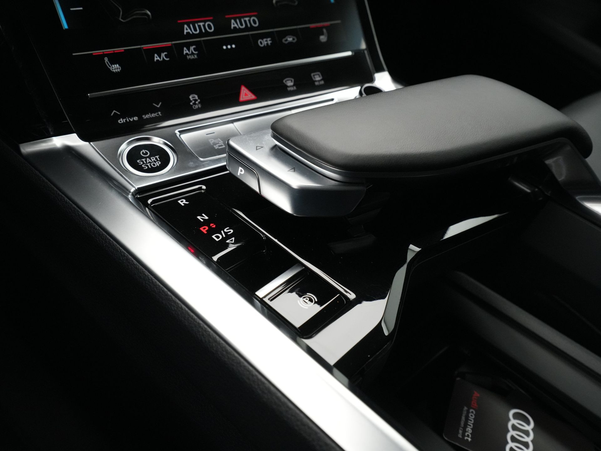 Audi - Q8 e-tron 50 quattro Advanced Edition 95 kWh - 2024
