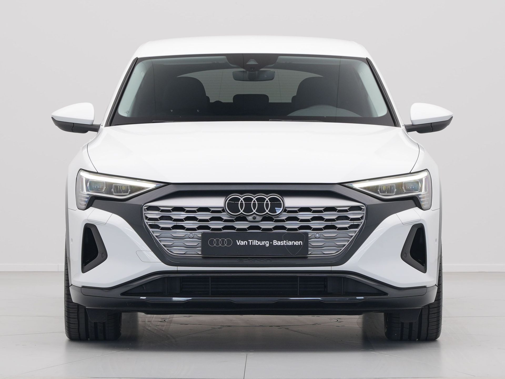 Audi - Q8 e-tron 50 quattro Advanced Edition 95 kWh - 2024