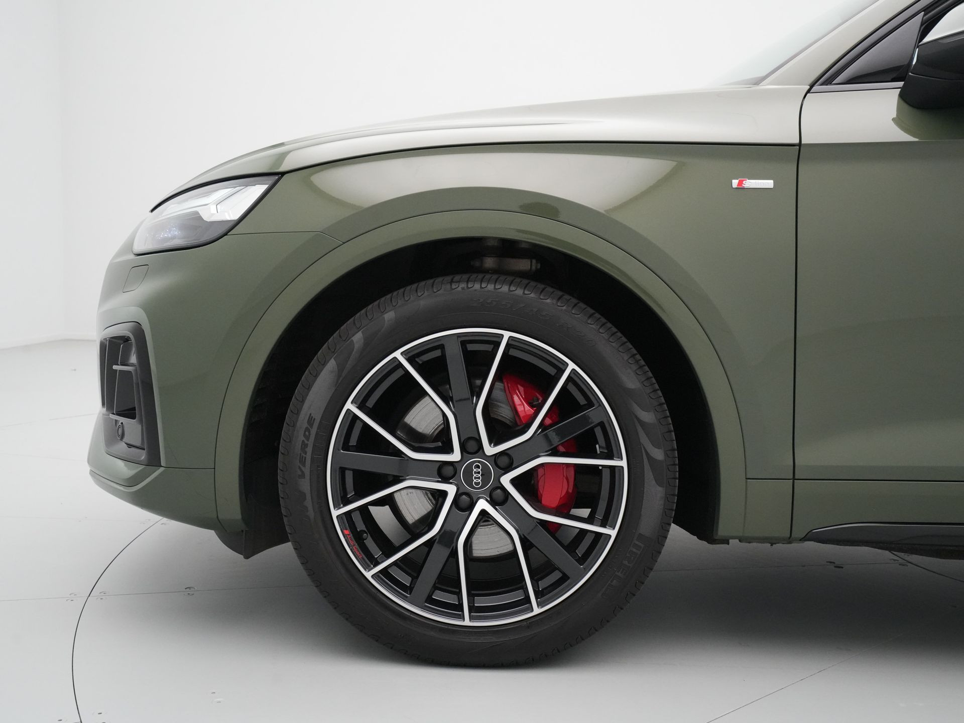 Audi - Q5 50 TFSI e 299 pk S-Tronic S line edition Competition - 2024