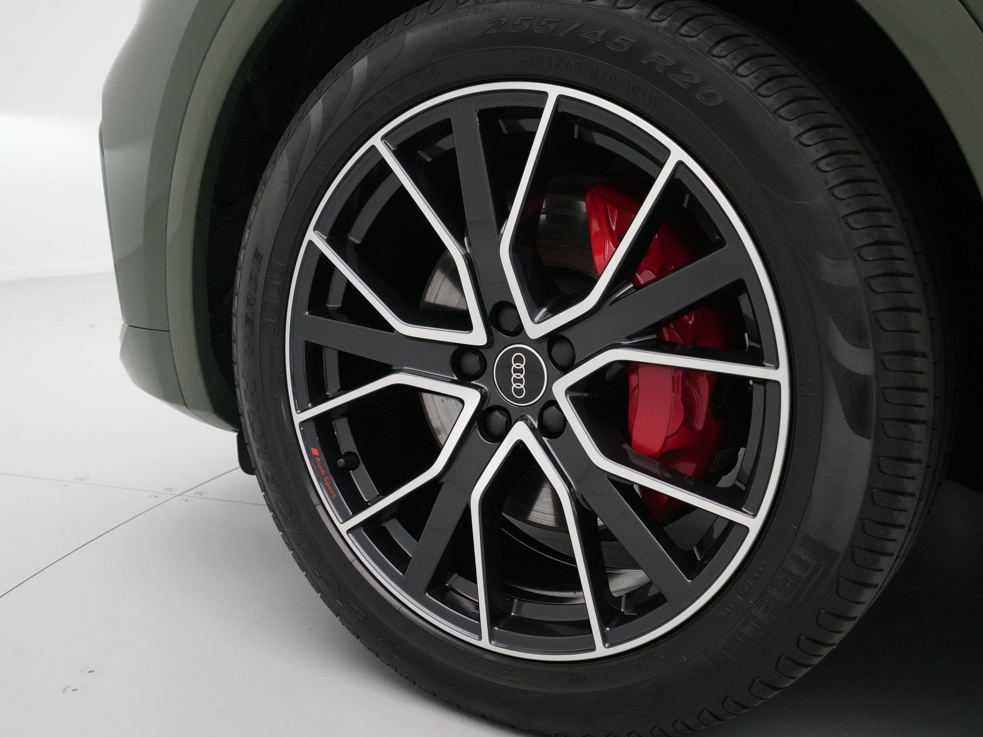 Audi - Q5 50 TFSI e 299 pk S-Tronic S line edition Competition - 2024