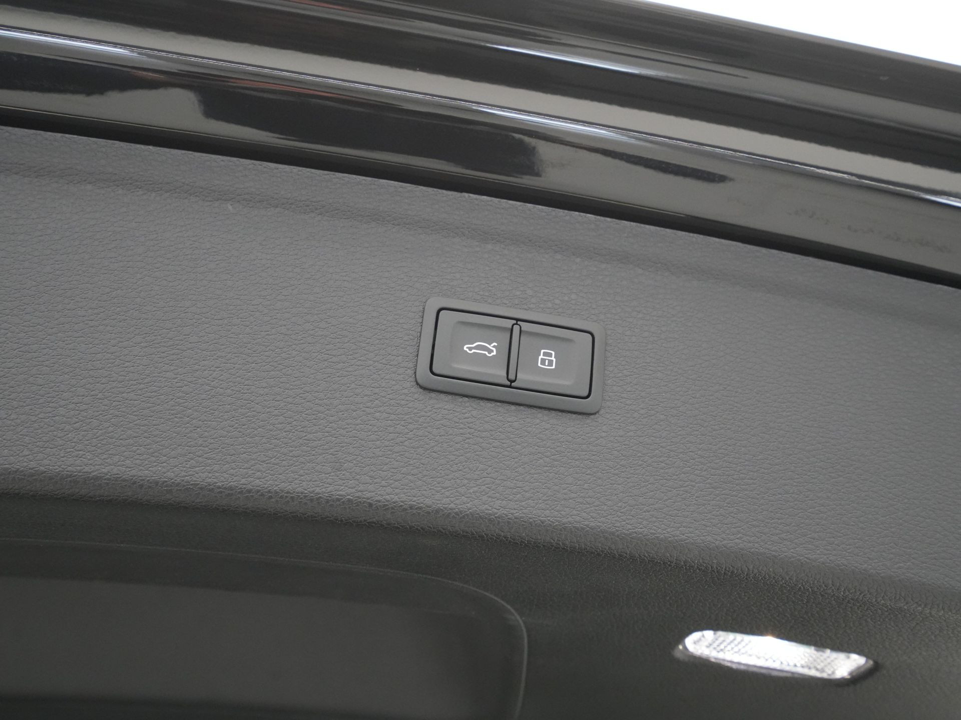 Audi - Q5 50 TFSI e 220kW/299 pk S-tronic Advanced edition - 2024
