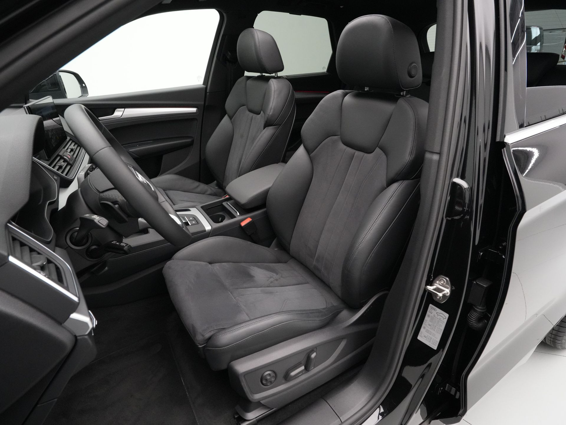 Audi - Q5 50 TFSI e 220kW/299 pk S-tronic Advanced edition - 2024