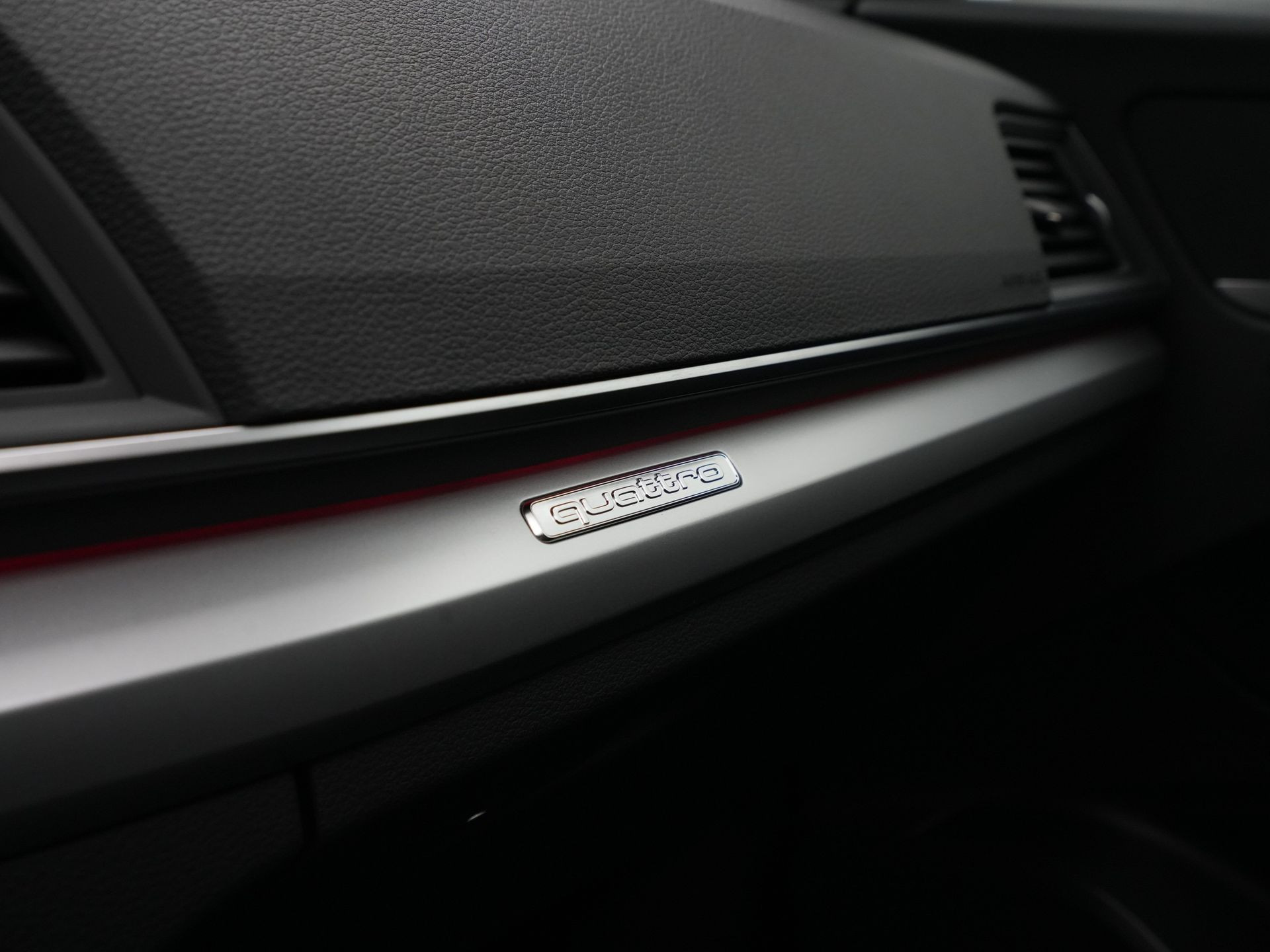 Audi - Q5 50 TFSI e 220kW/299 pk S-tronic Advanced edition - 2024