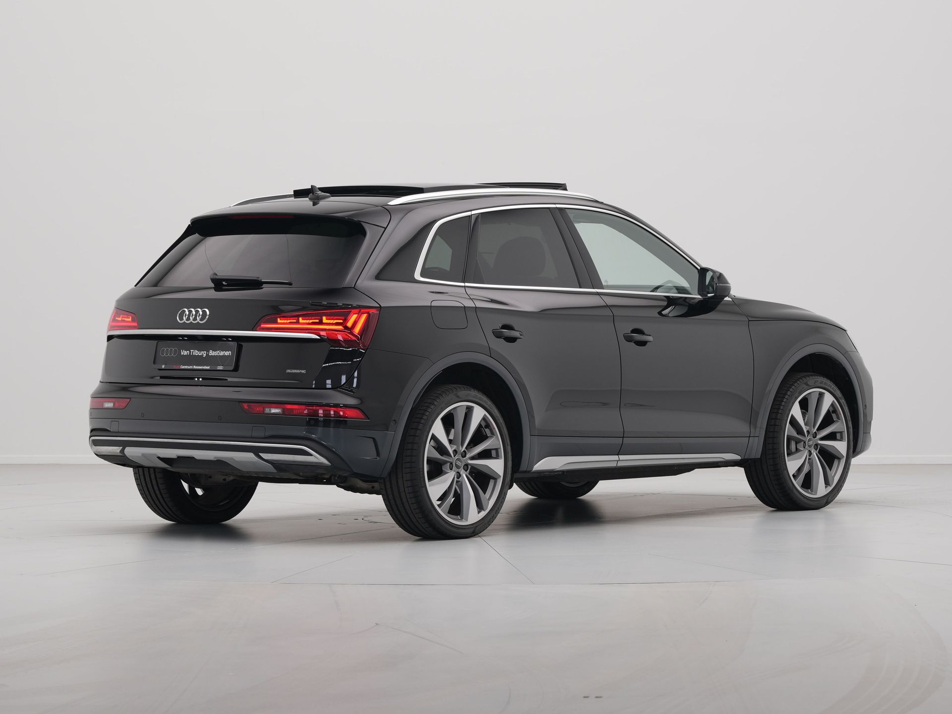 Audi - Q5 50 TFSI e 220kW/299 pk S-tronic Advanced edition - 2024