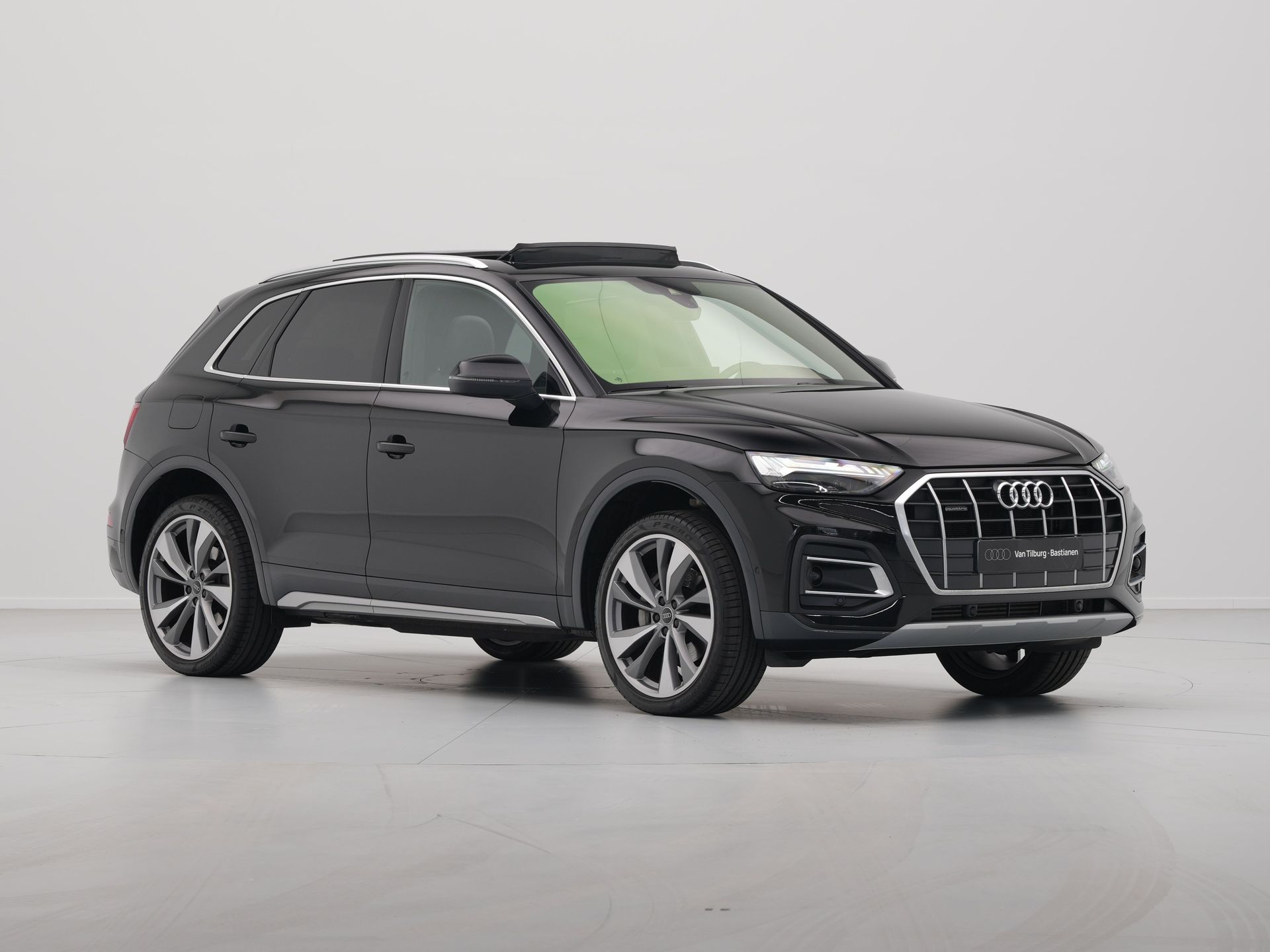 Audi - Q5 50 TFSI e 220kW/299 pk S-tronic Advanced edition - 2024