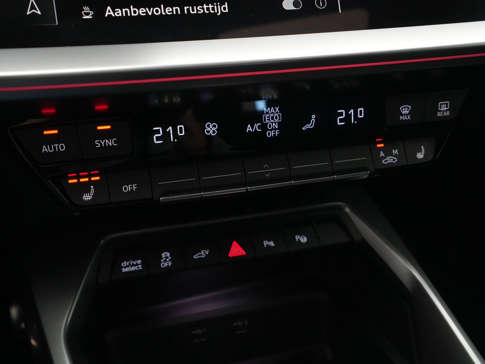 Audi - A3 Sportback 40 TFSI e 204 pk S-Tronic S line Edition - 2024