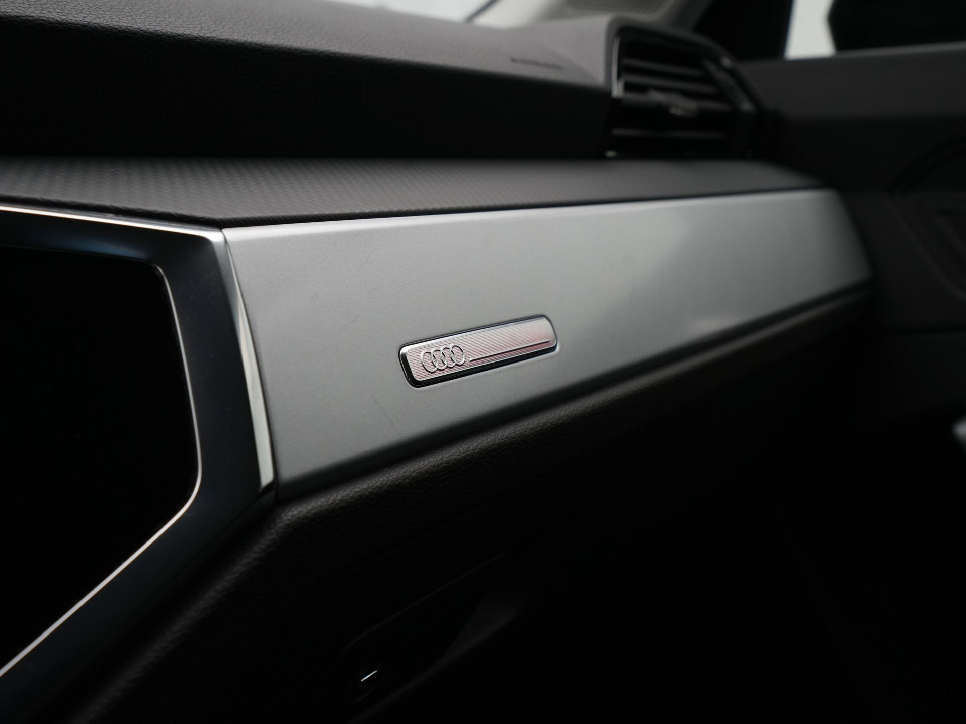 Audi - Q3 Sportback 45 TFSI e 245 pk S-Tronic S Line Edition - 2024