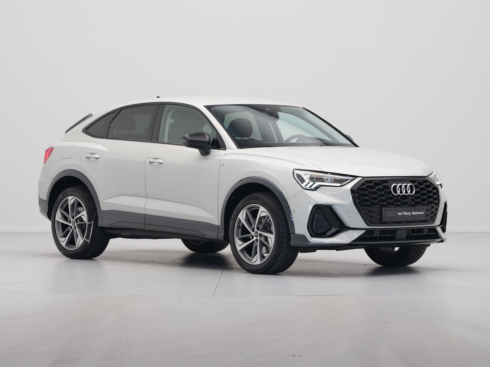 Audi - Q3 Sportback 45 TFSI e 245 pk S-Tronic S Line Edition - 2024