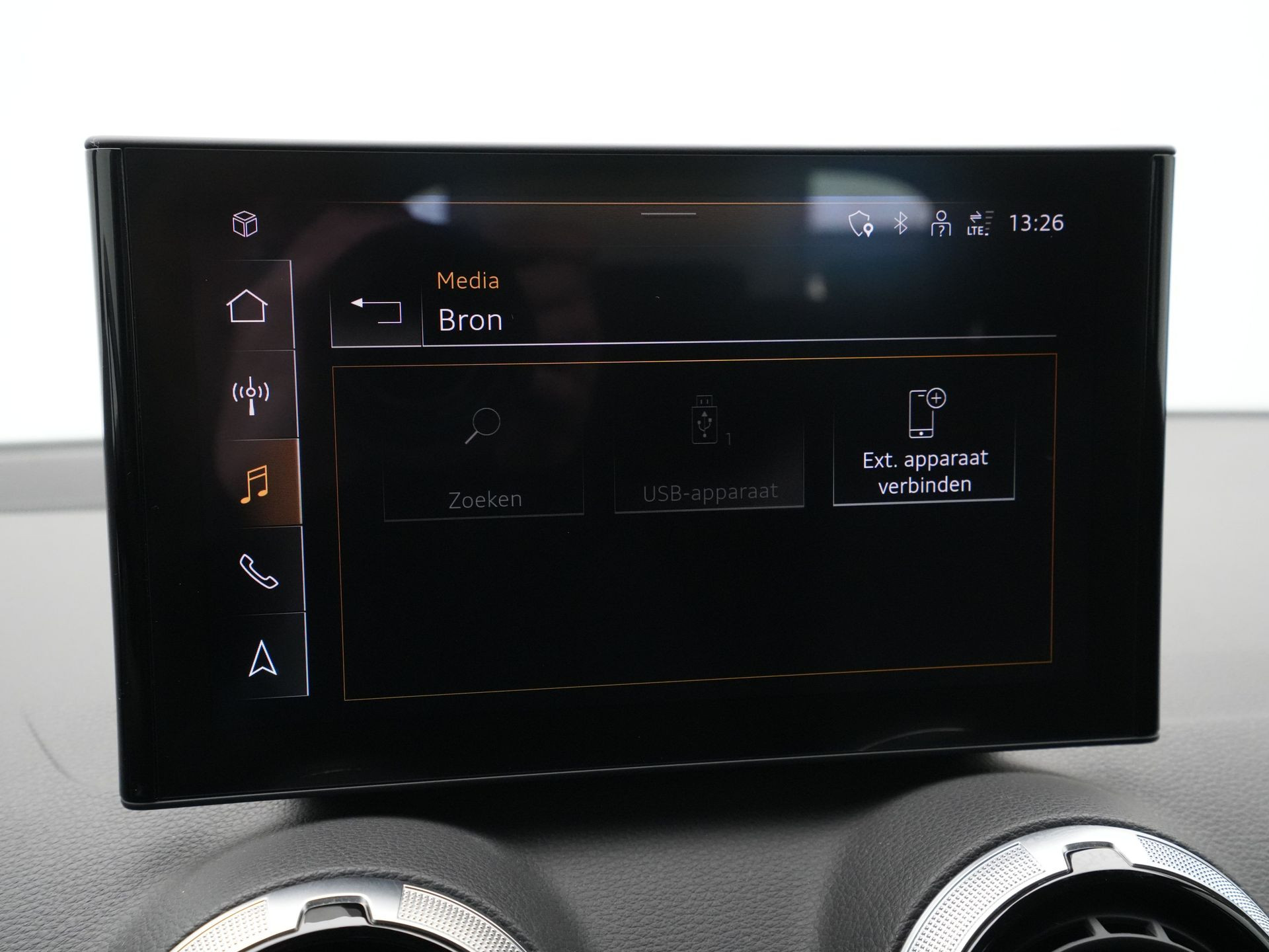 Audi - Q2 35 TFSI 150 pk S-Tronic S line Edition - 2024