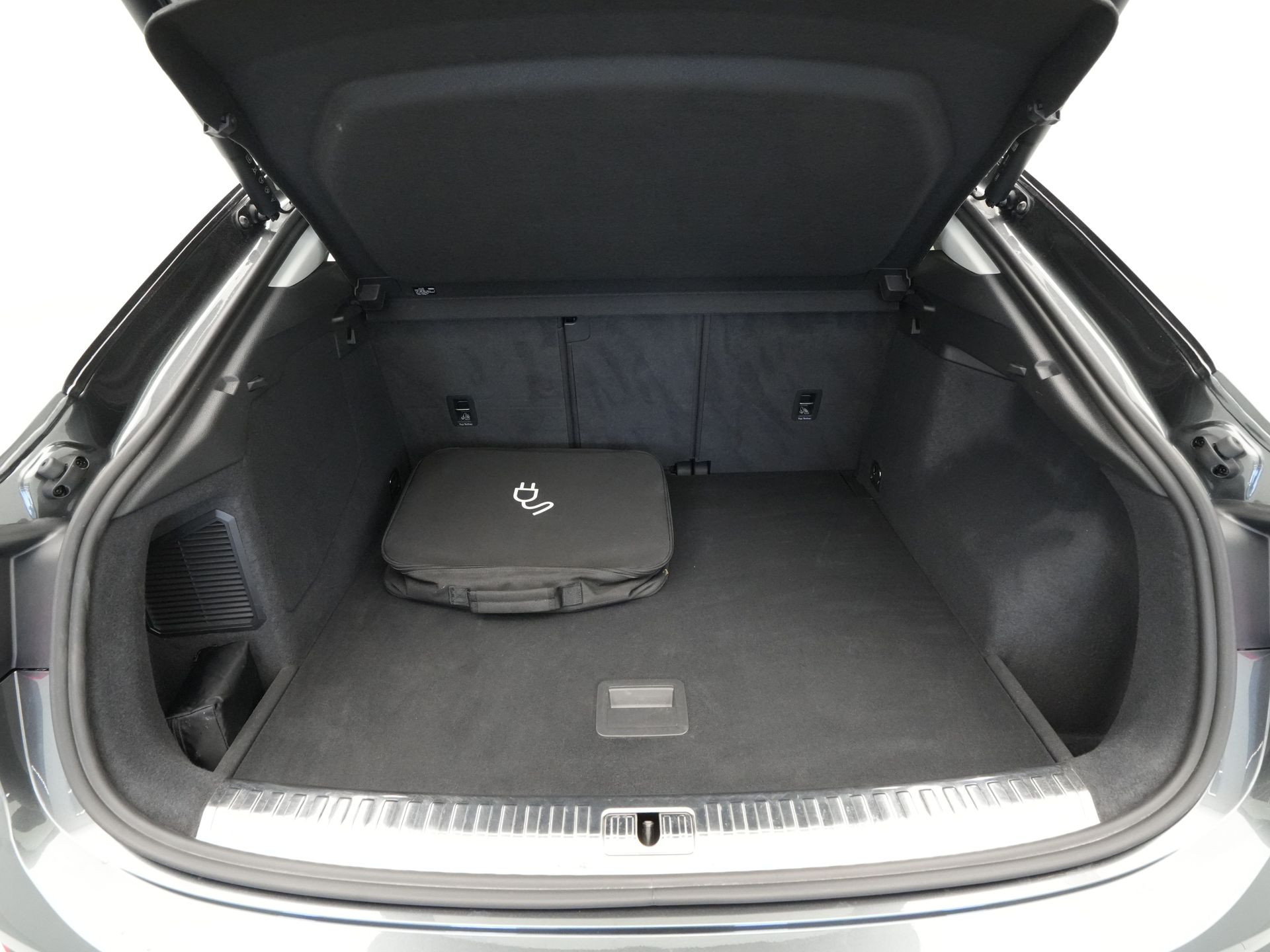 Audi - Q3 Sportback 45 TFSI e S-line - 2022