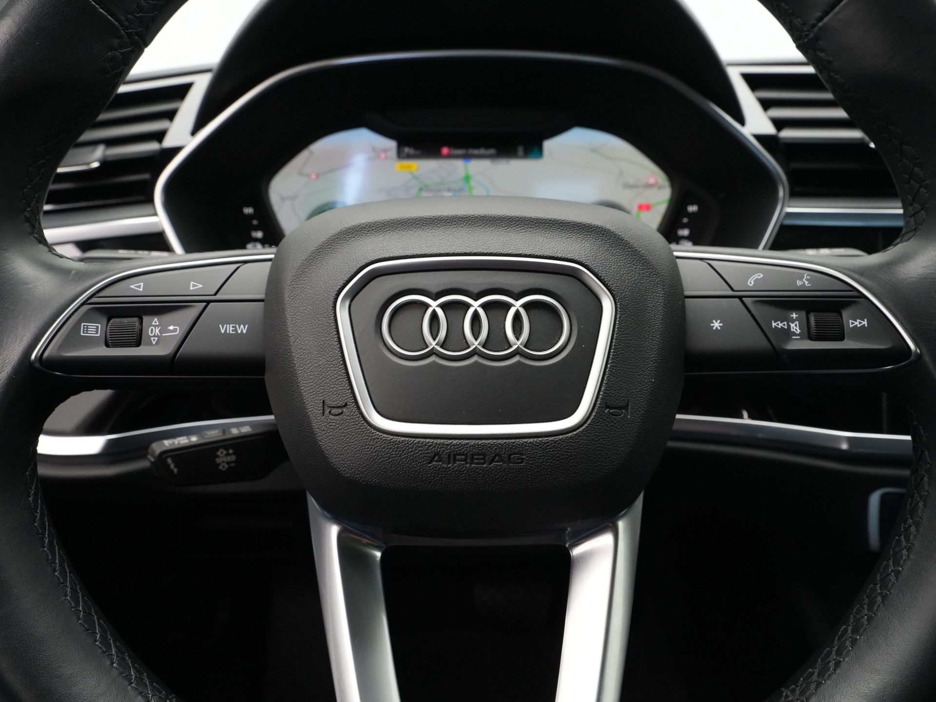 Audi - Q3 Sportback 45 TFSI e S-line - 2022