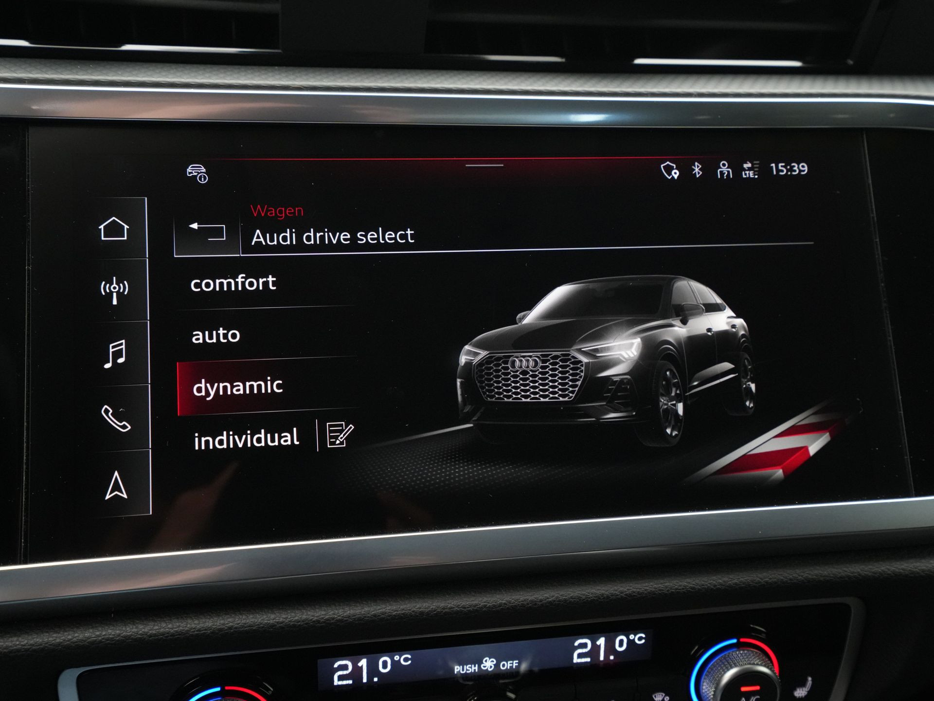 Audi - Q3 Sportback 45 TFSI e S-line - 2022