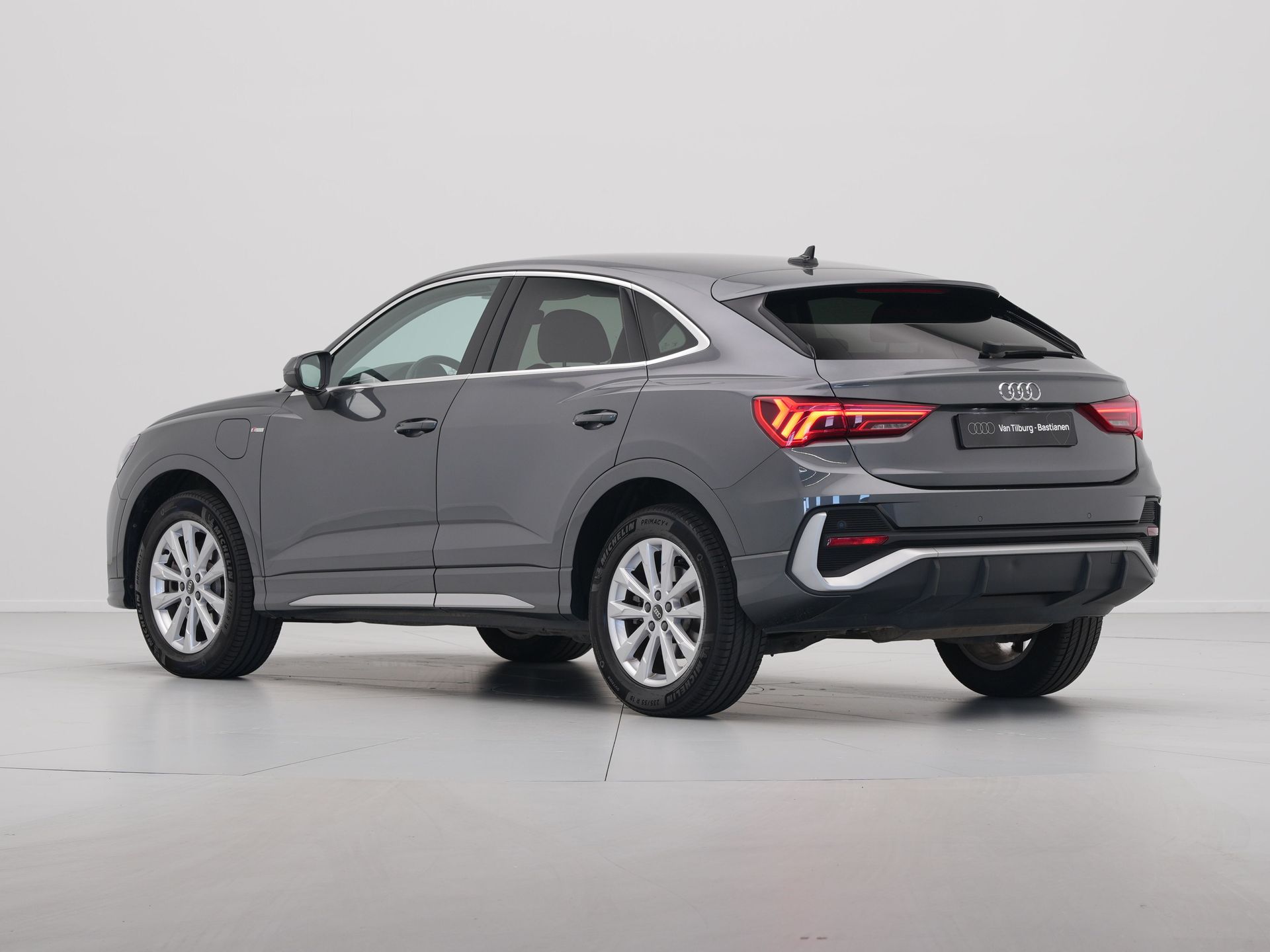 Audi - Q3 Sportback 45 TFSI e S-line - 2022