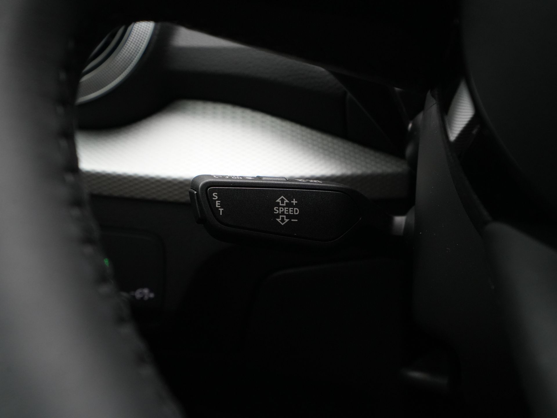 Audi - Q2 30 TFSI Advanced edition - 2024