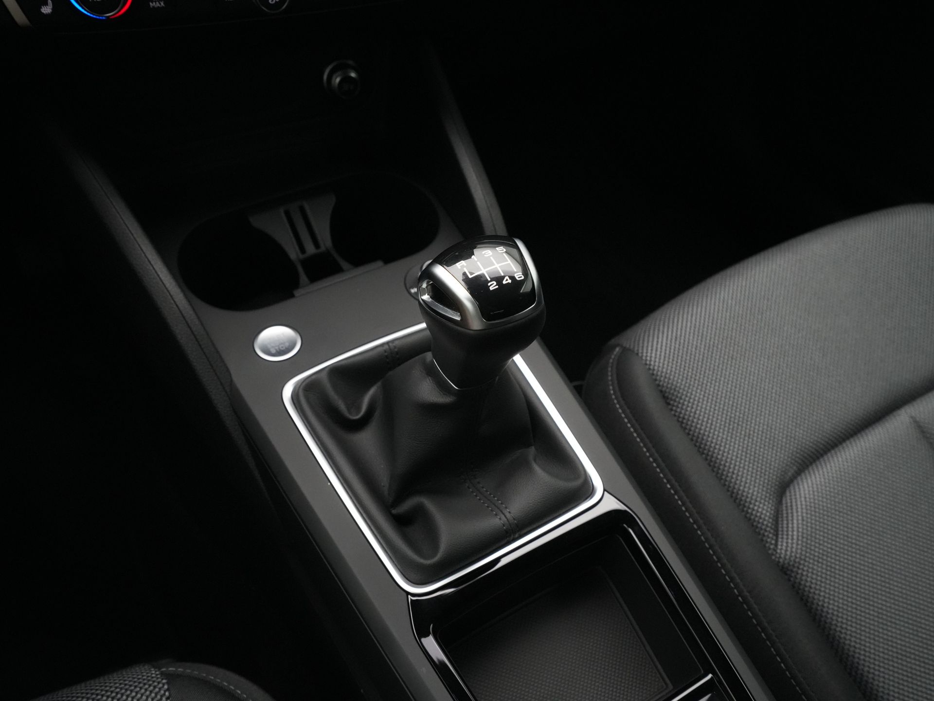 Audi - Q2 30 TFSI Advanced edition - 2024