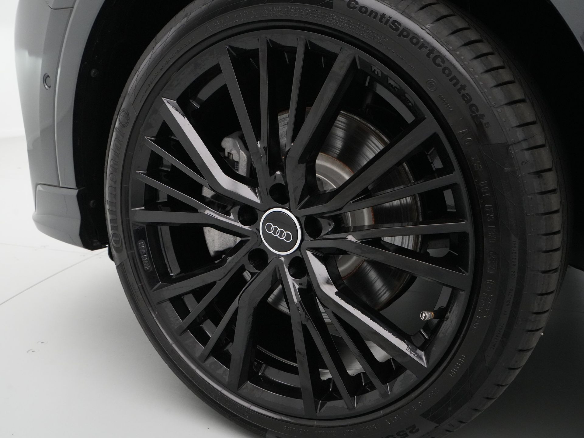 Audi - Q3 Sportback 45 TFSI e S Edition - 2025