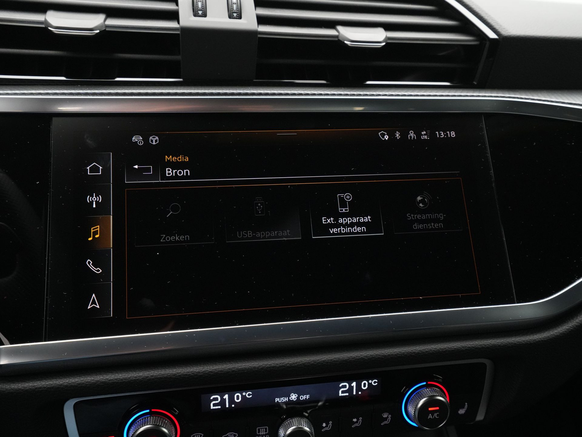 Audi - Q3 Sportback 45 TFSI e S Edition - 2025