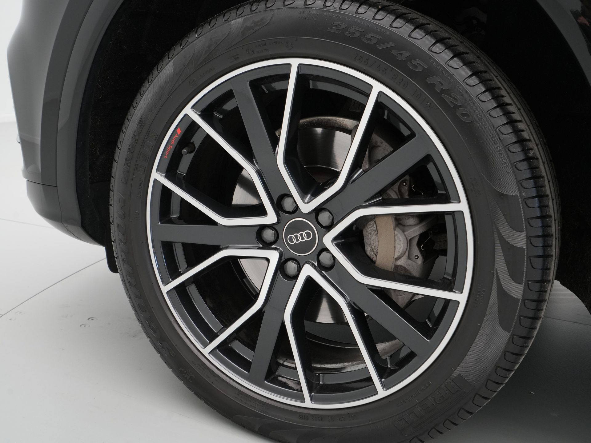 Audi - Q5 2.0 TFSI quattro Sport S Line Edition - 2018