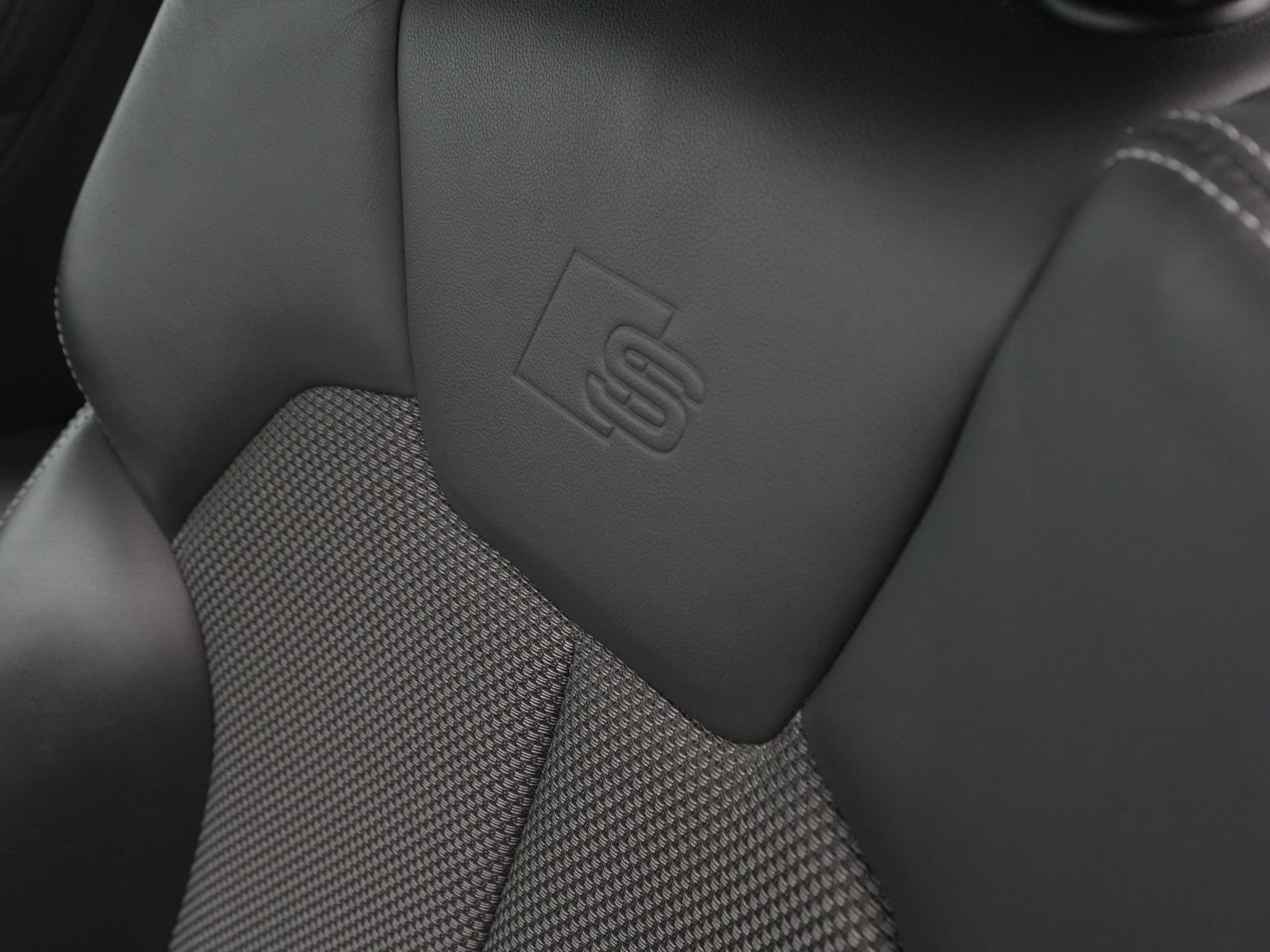 Audi - Q5 2.0 TFSI quattro Sport S Line Edition - 2018