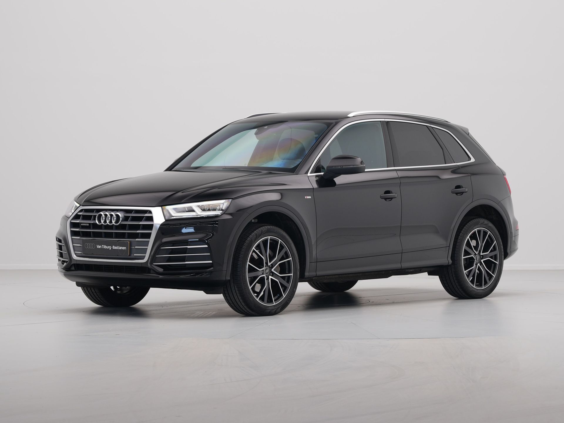 Audi - Q5 2.0 TFSI quattro Sport S Line Edition - 2018