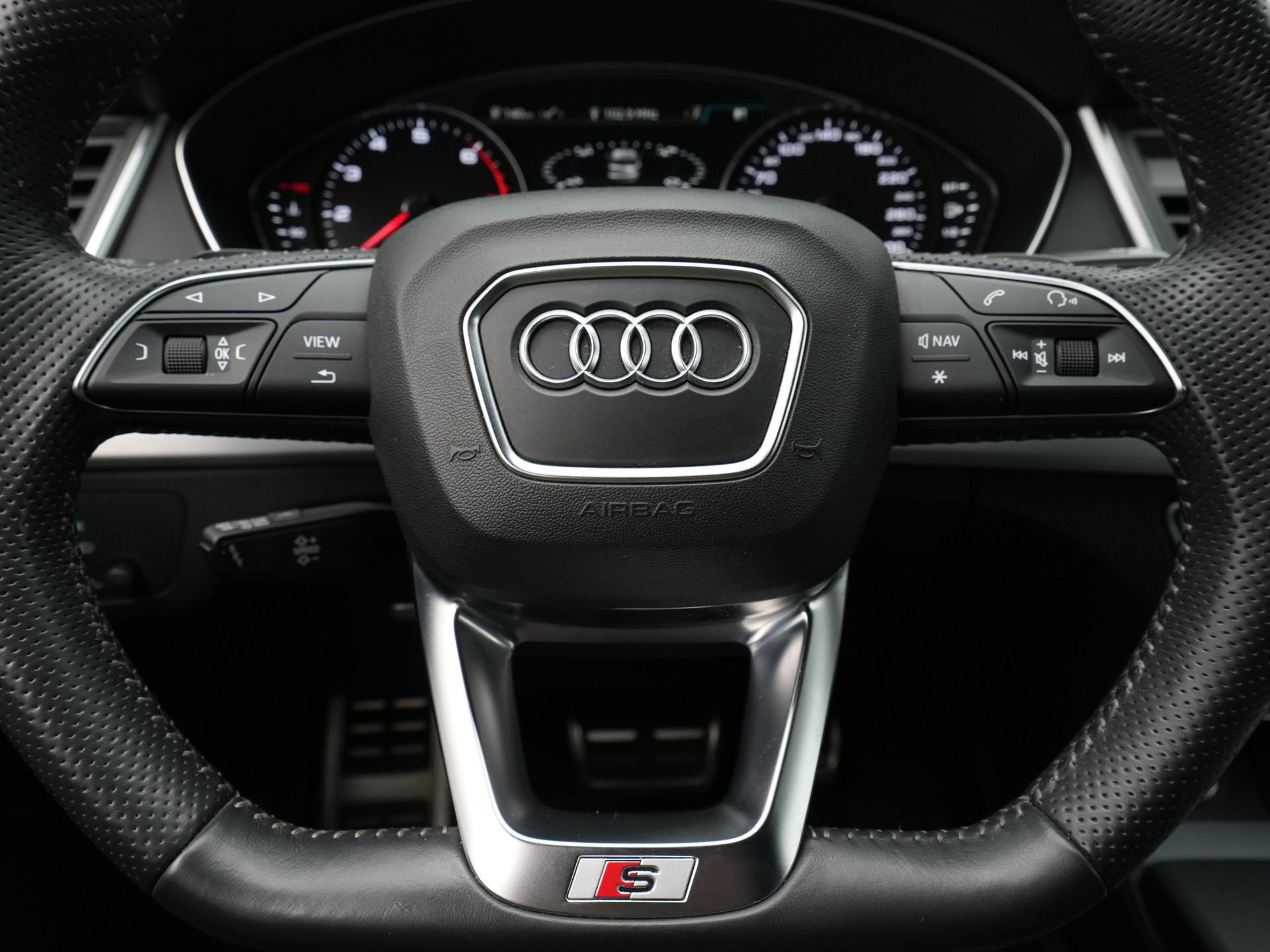 Audi - Q5 2.0 TFSI quattro Sport S Line Edition - 2018