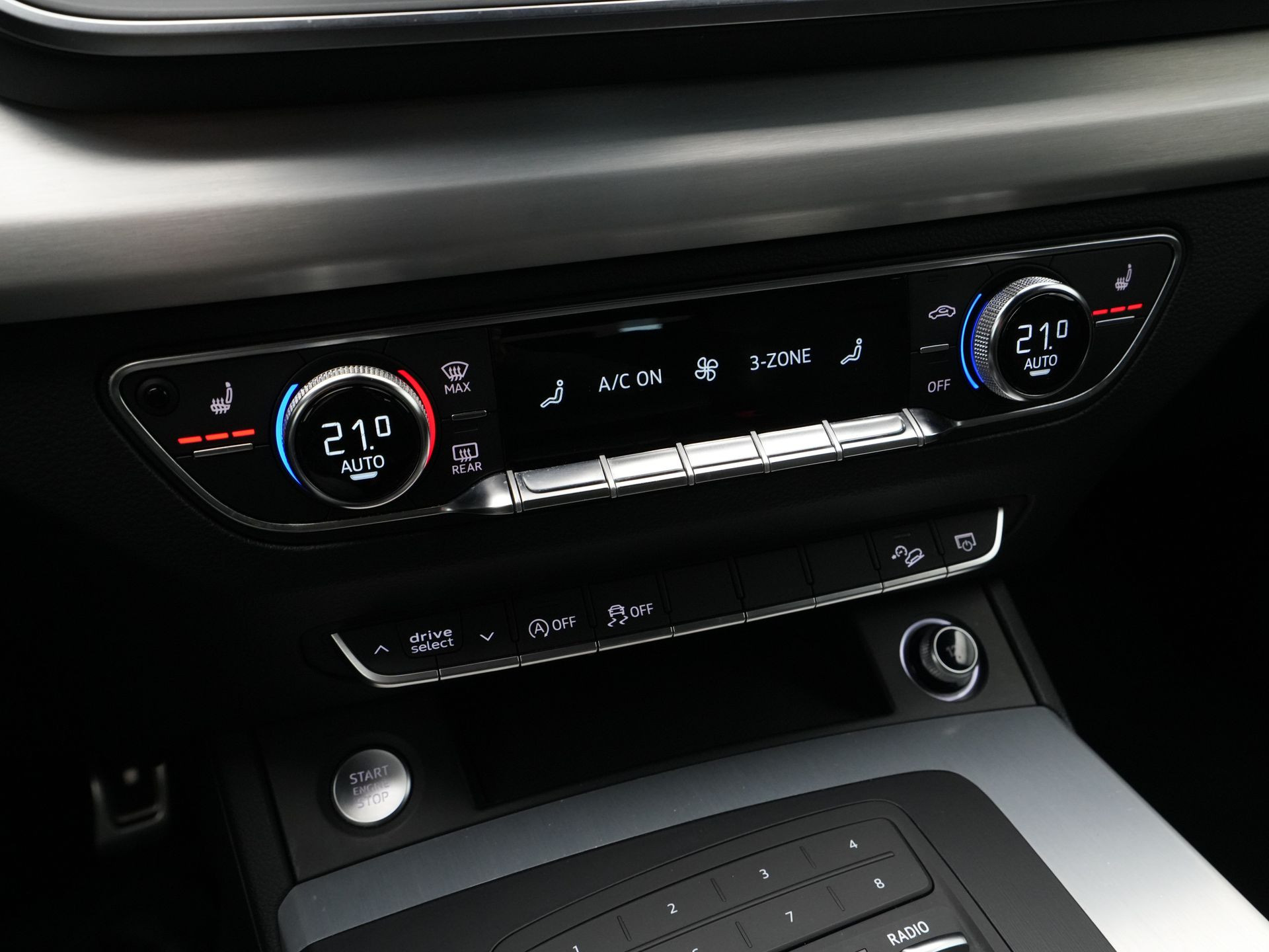 Audi - Q5 2.0 TFSI quattro Sport S Line Edition - 2018