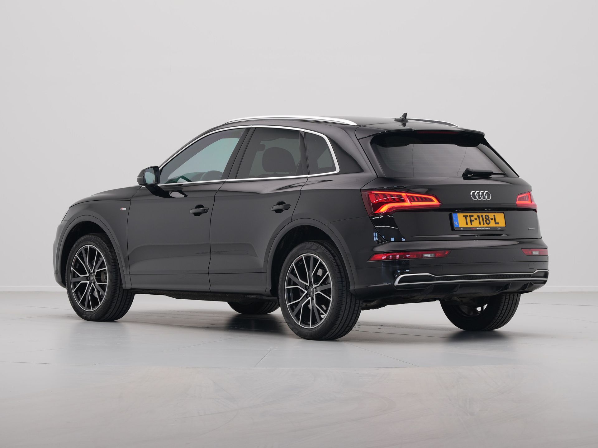Audi - Q5 2.0 TFSI quattro Sport S Line Edition - 2018
